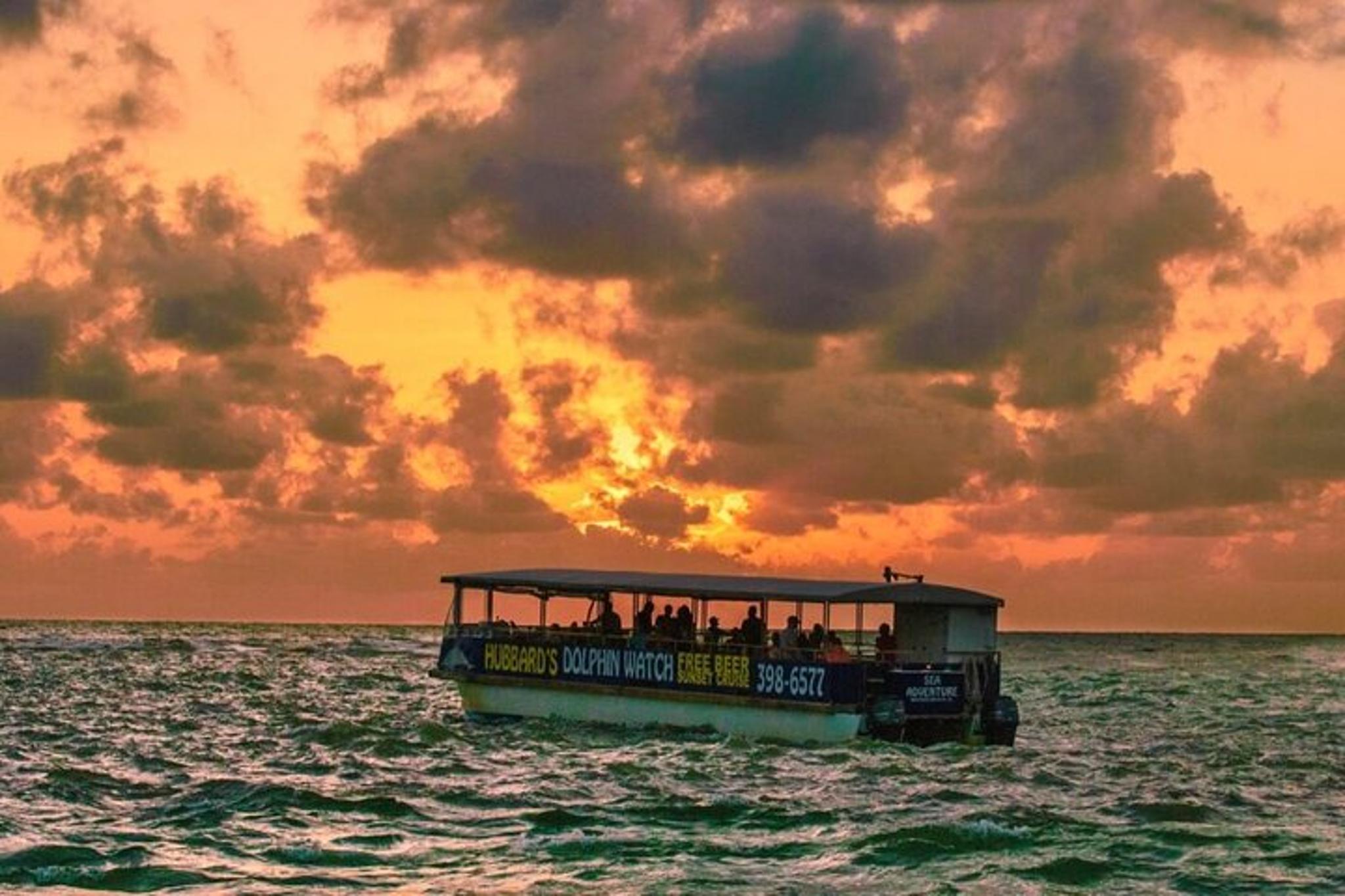 Johns Pass Sunset Cruise with Free Beer and Wine - Image 5