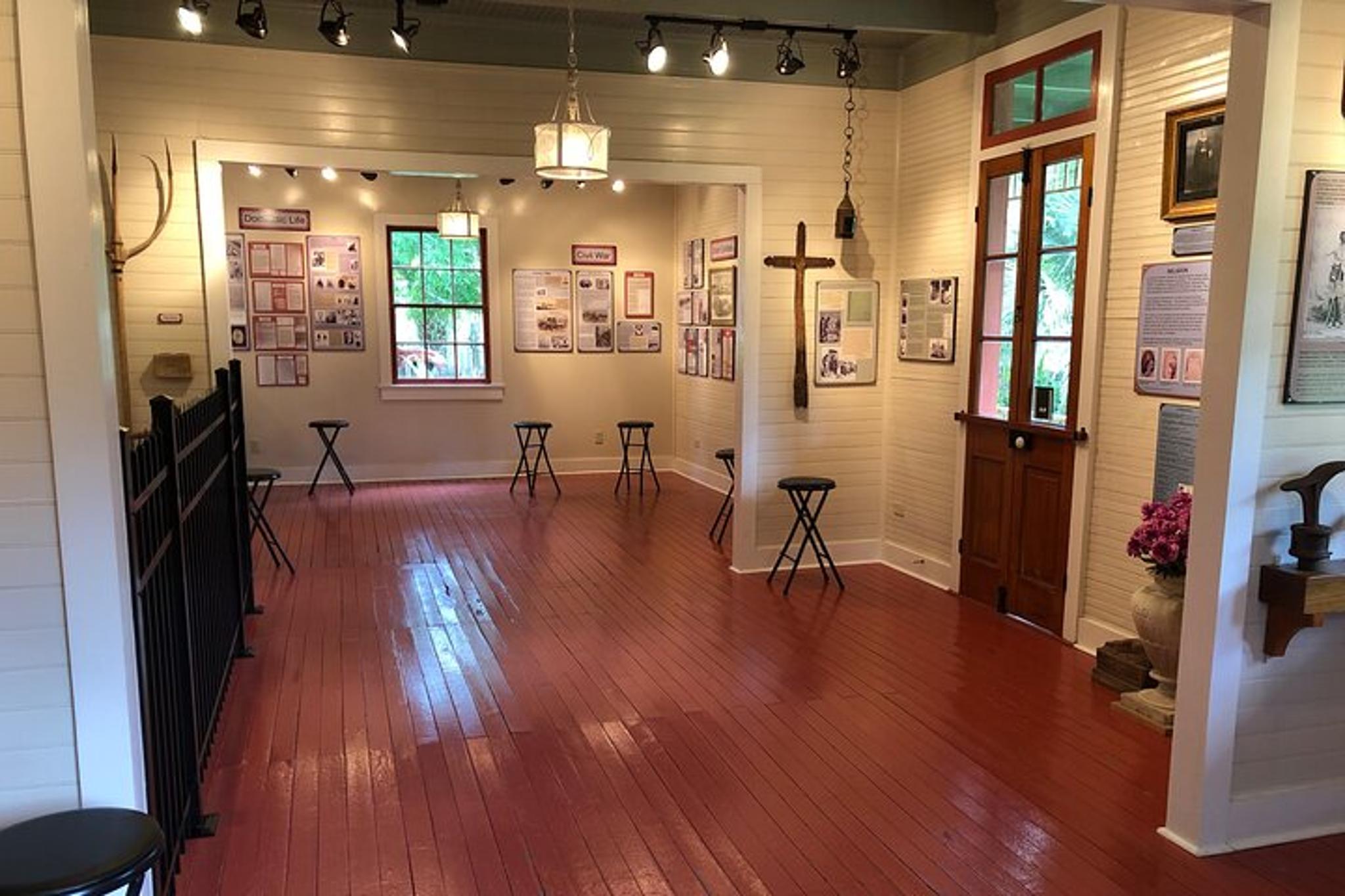 New Orleans Laura Plantation Tour with Transportation - Image 3