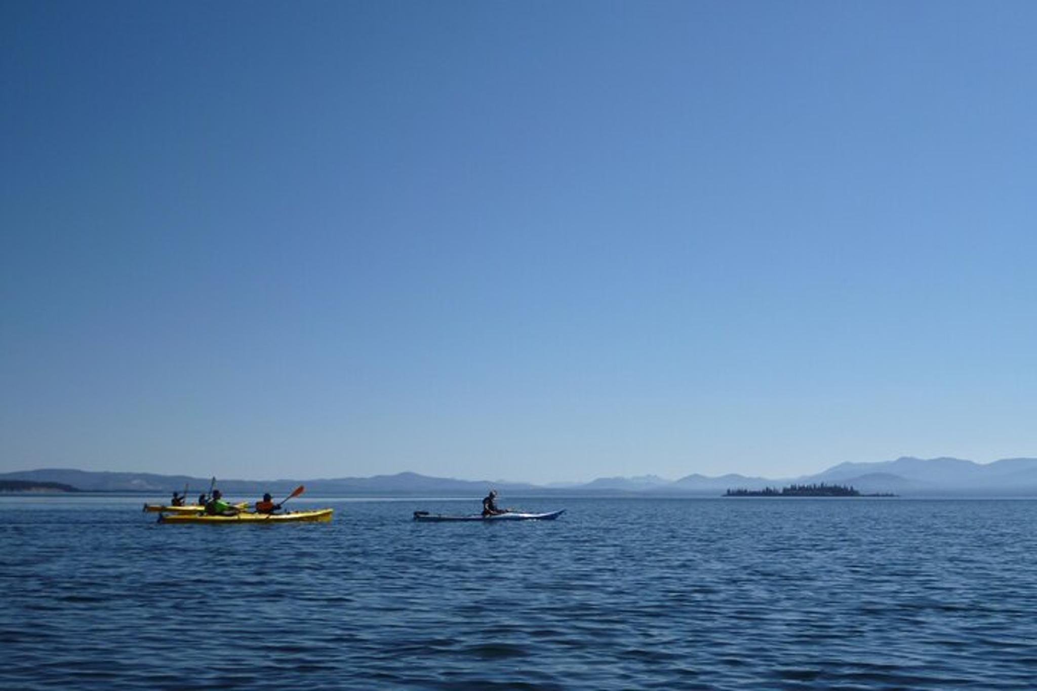 Yellowstone Lake Kayak Tour - Image 2