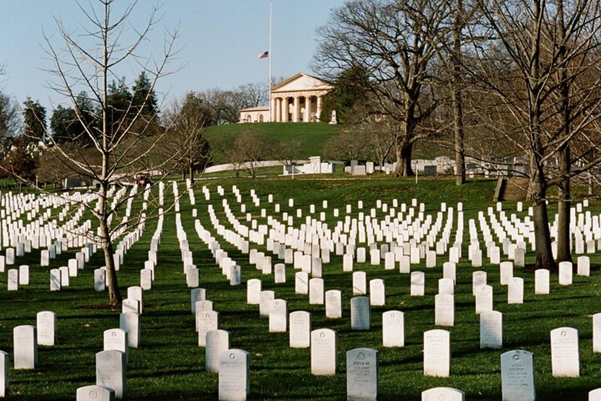 Arlington National Cemetery Private Tour with Hotel Pickup - Image 3