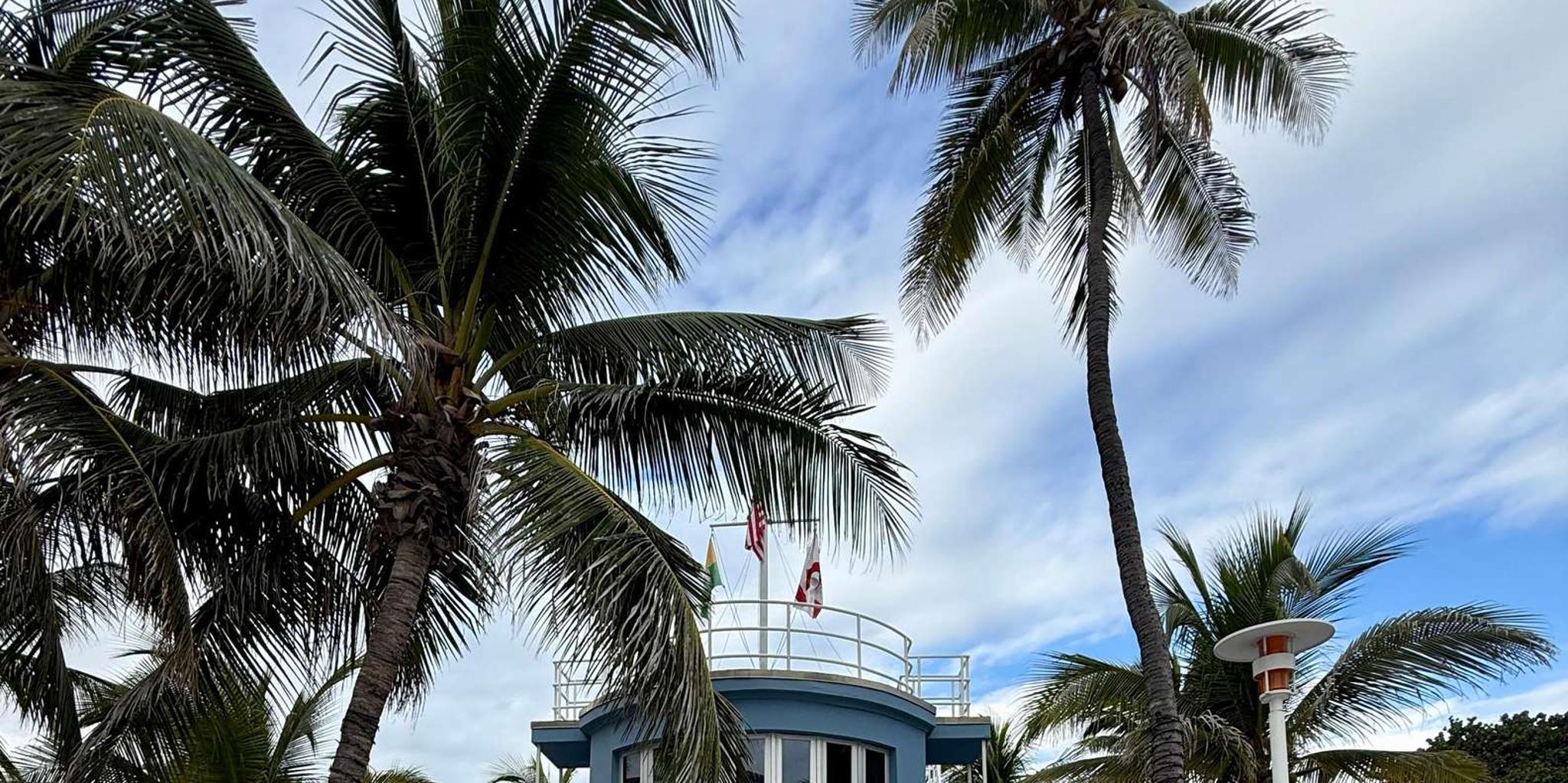 Miami Beach Art Deco Walking Tour at Sunset - Image 3
