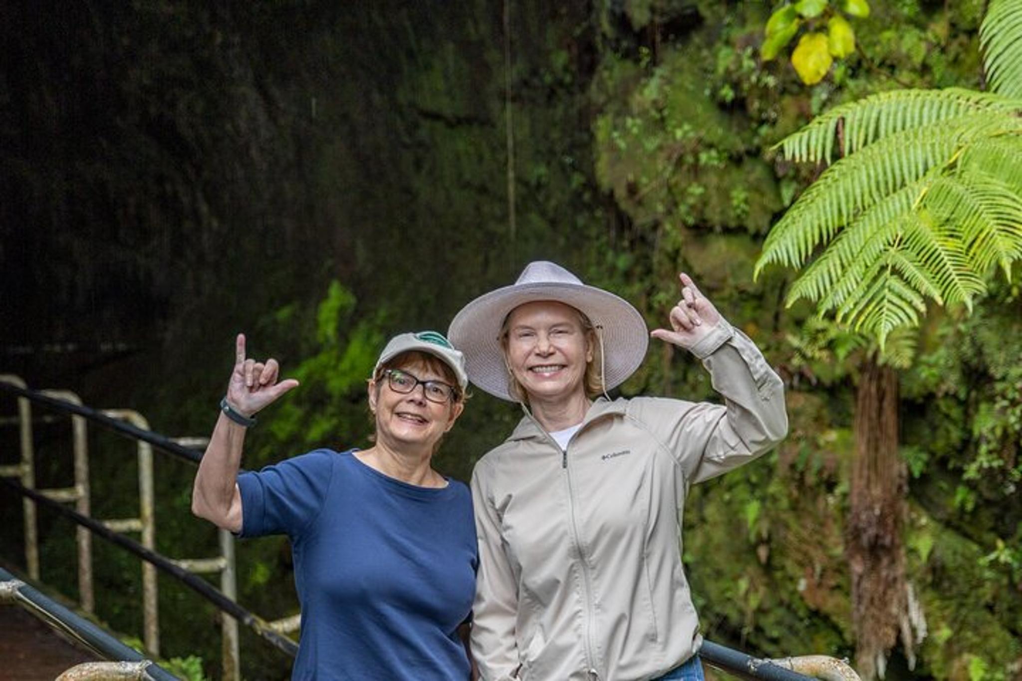 Hilo Volcanoes and Akaka Falls Excursion - Image 6