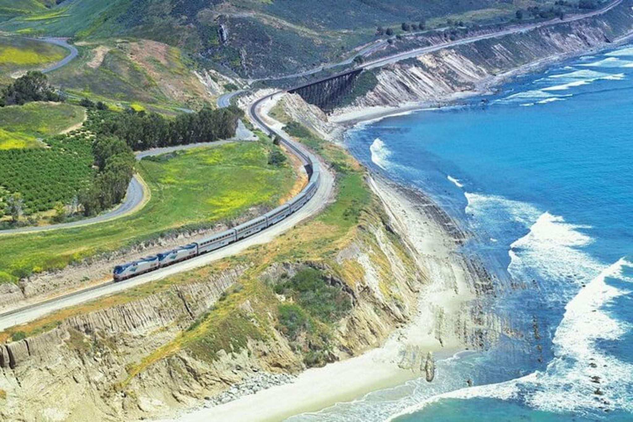 San Francisco to Seattle Coast Starlight Train Tour