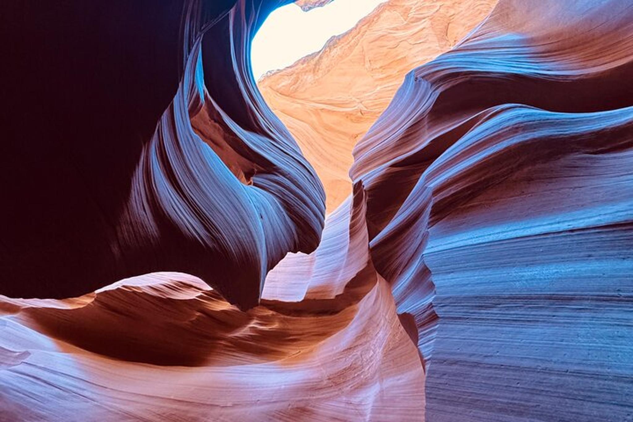 Las Vegas Antelope Canyon and Horseshoe Bend Day Tour