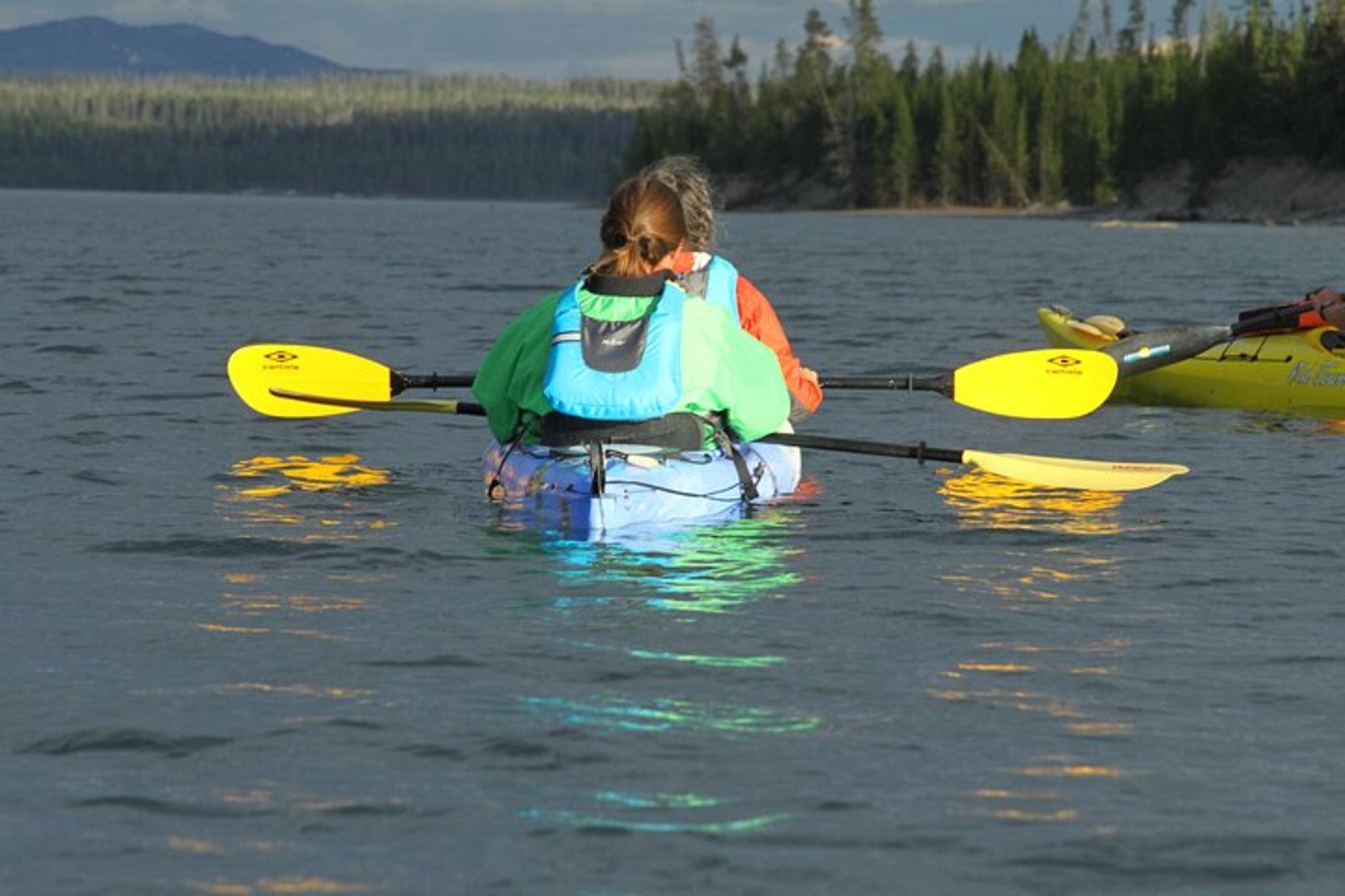 Yellowstone Lake Kayak Tour at Twilight - Image 6