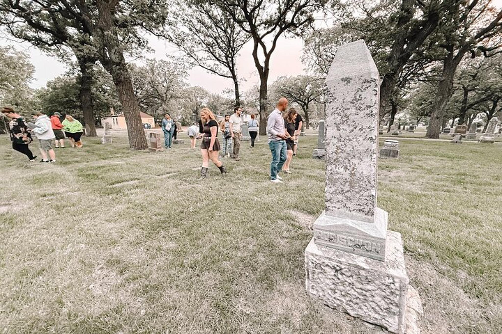 Minneapolis Ghost Hunt Tour 90 min - Image 3