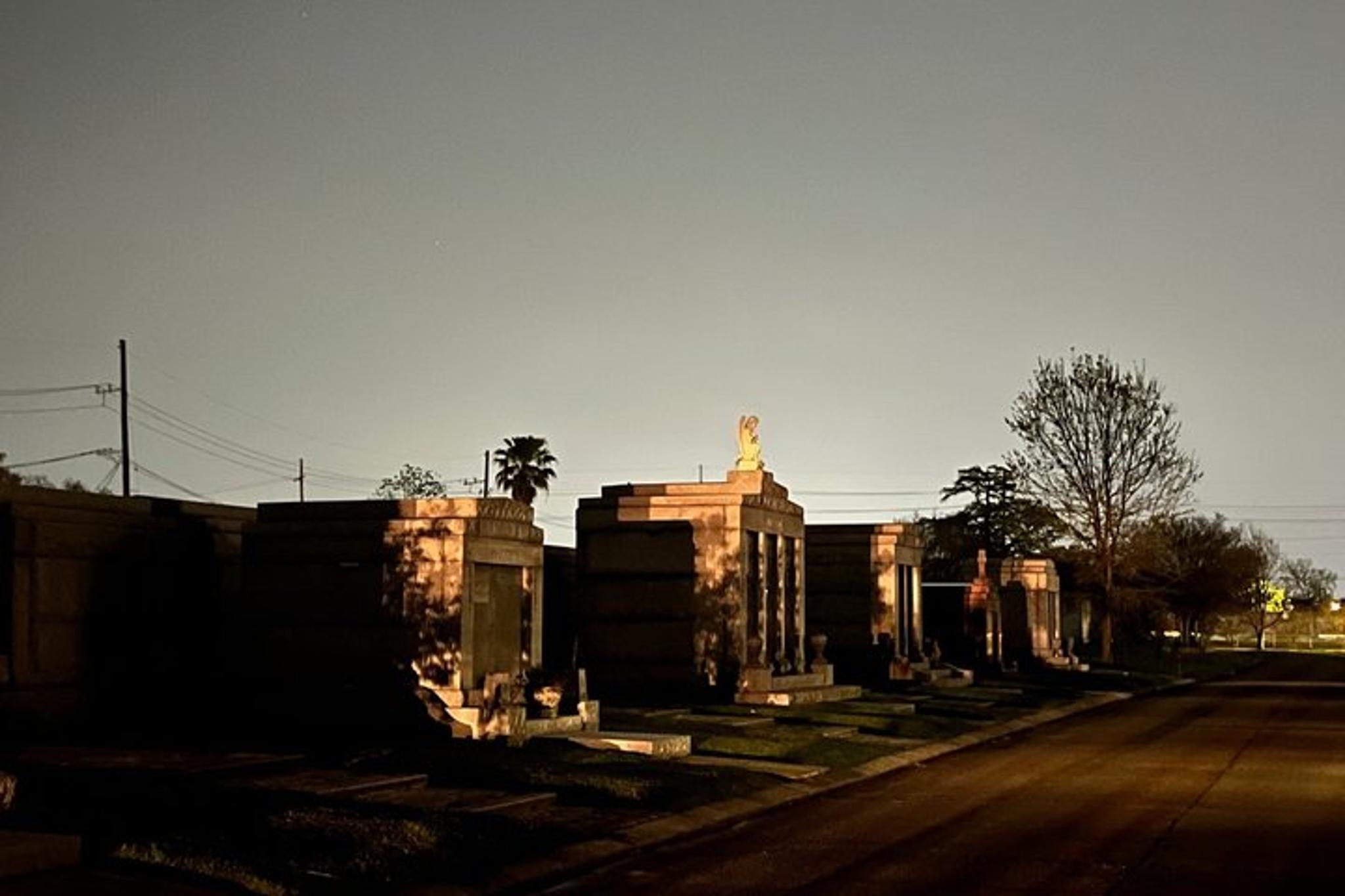 New Orleans Cemetery Walking Tour - Image 5
