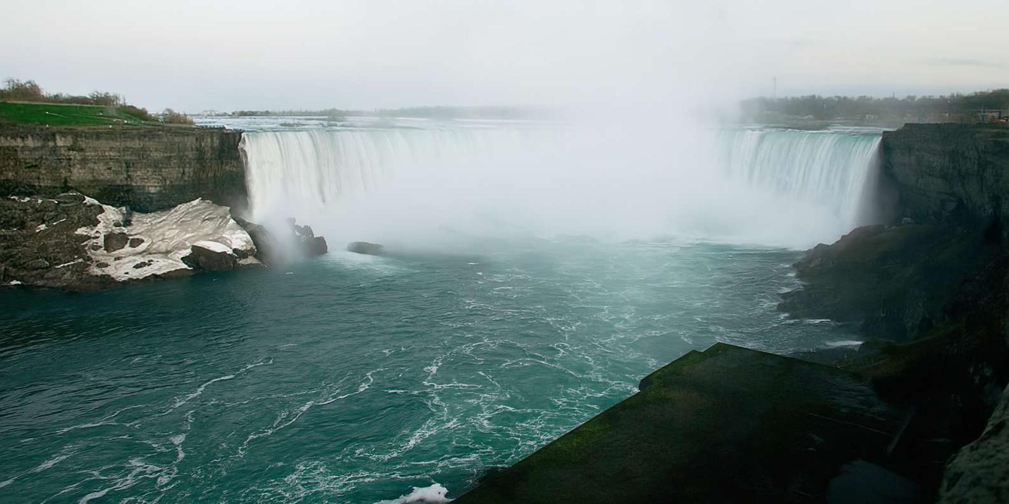 Niagara Falls USA Boat Tour with Guided Walk 2 hr - Image 2