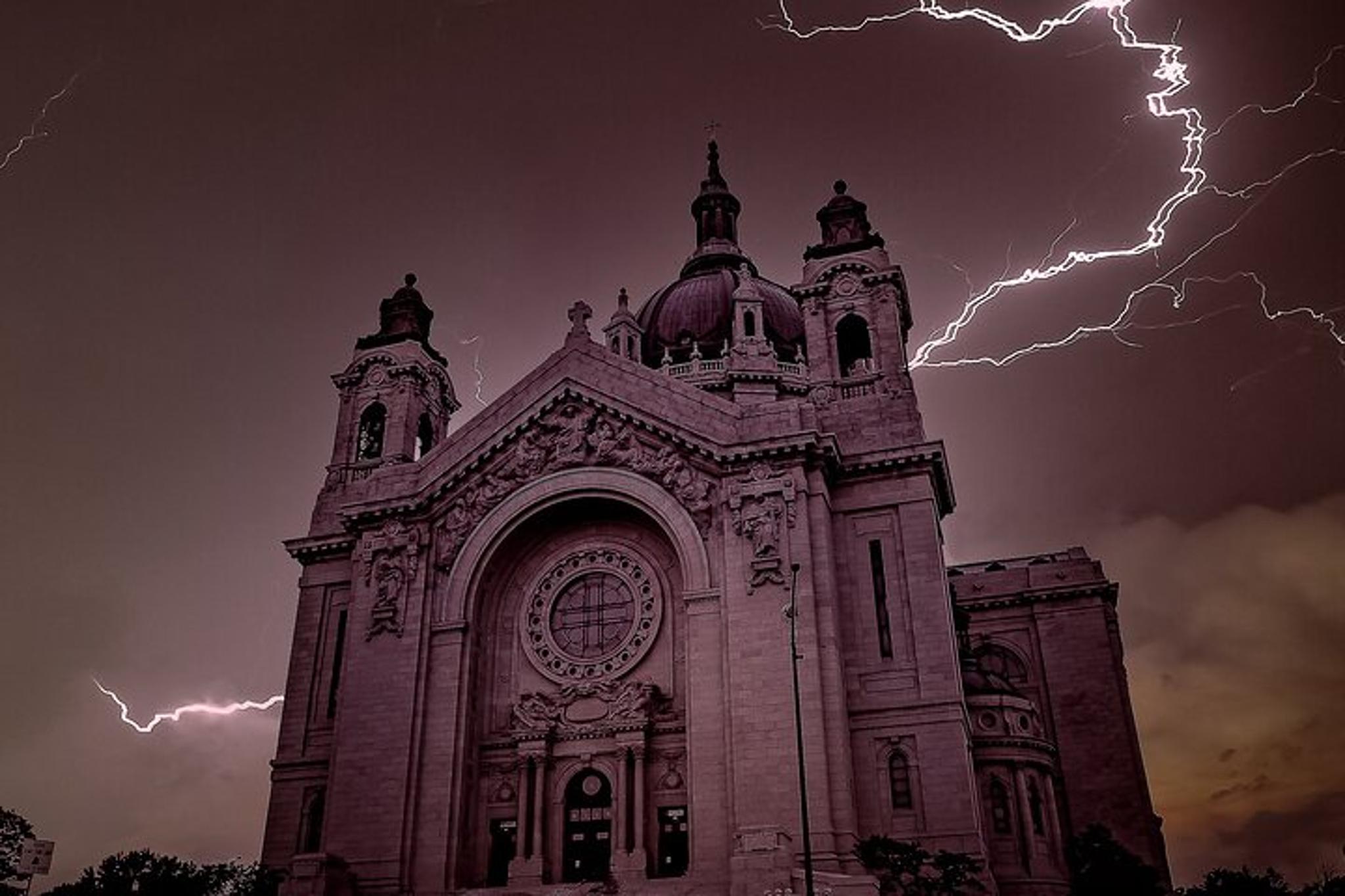 St Paul Ghost Tour: Sinister Sins & Shadows - Image 2