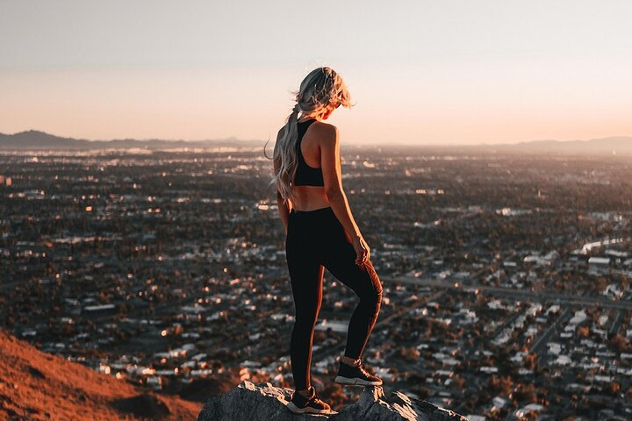 Phoenix Hiking Tour at Piestewa Peak Sunset - Image 2