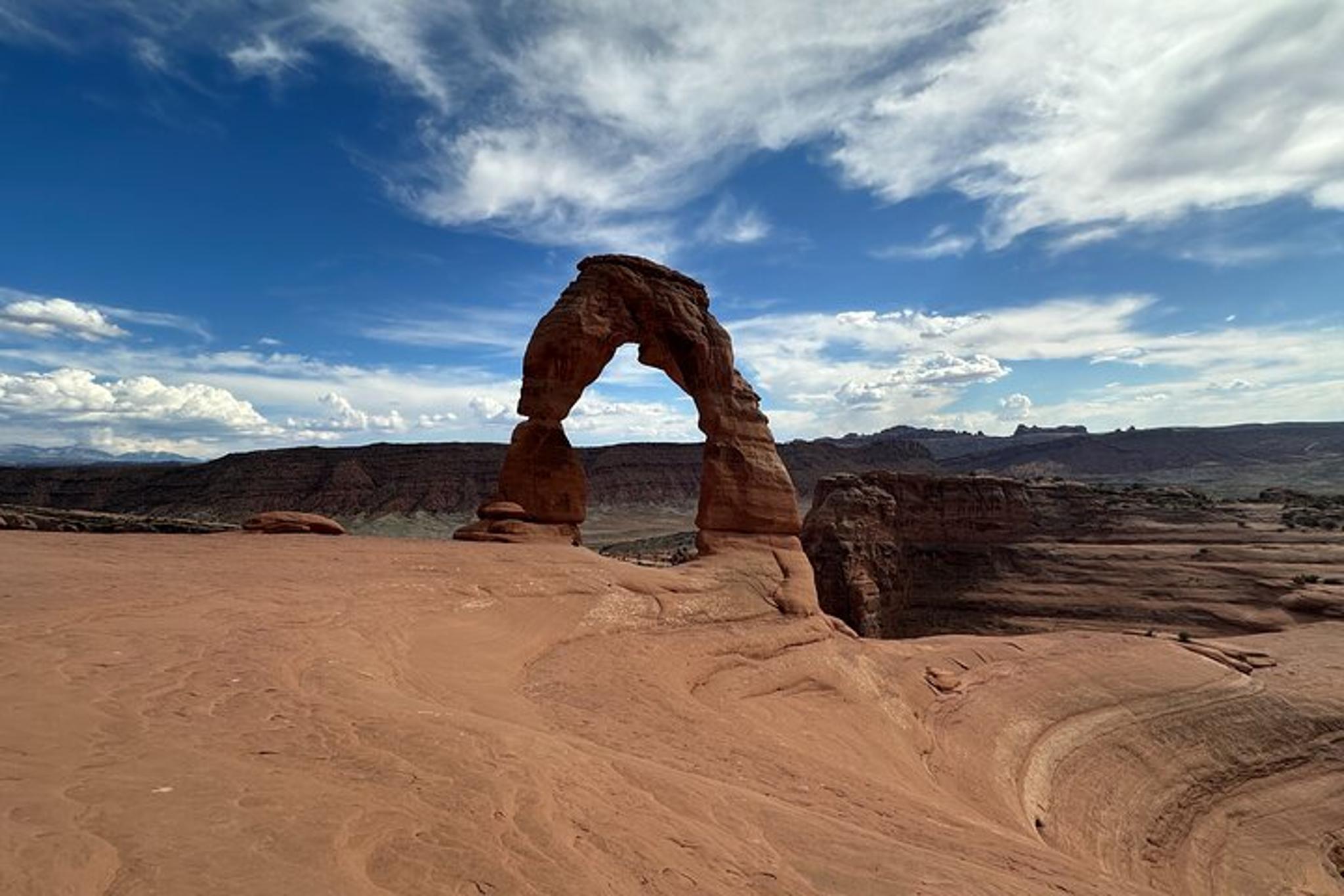 Utah National Parks Tour: Zion, Bryce, Canyonlands, Arches - Image 2