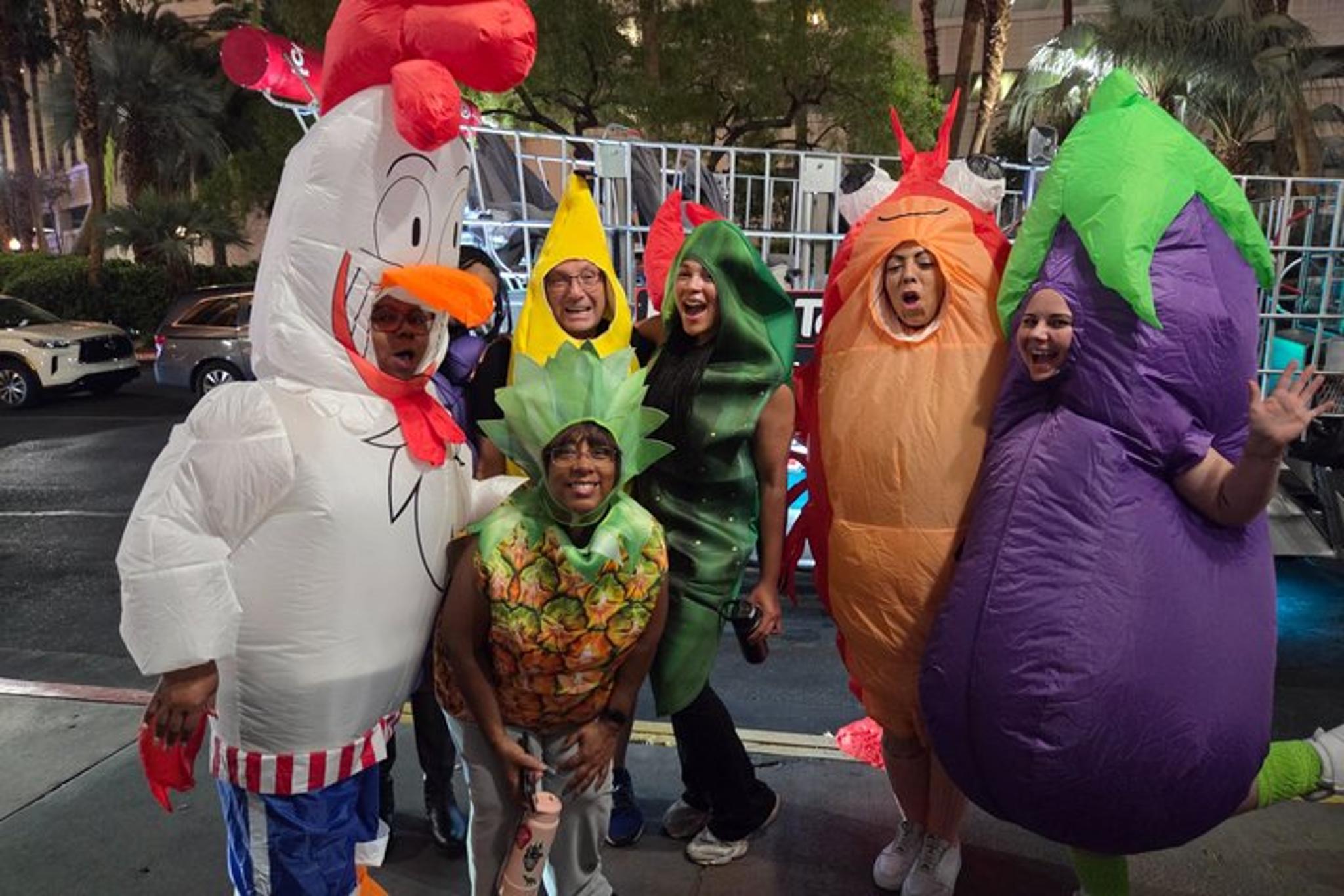 Las Vegas Giant Shopping Cart Limo Ride - Image 4
