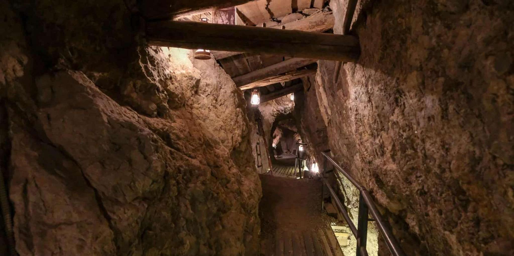 Las Vegas El Dorado Gold Mine Tour 6 hr - Image 4