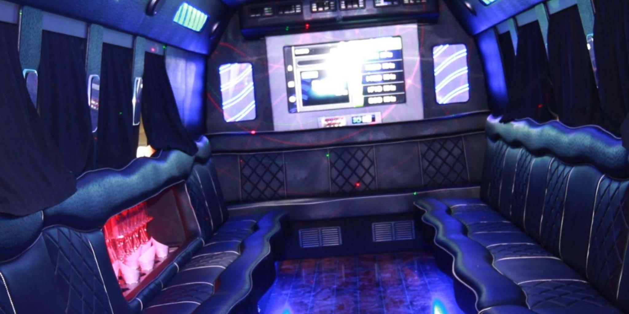 Las Vegas EDM Pool Club Crawl with Party Bus 3.5 hr - Image 2