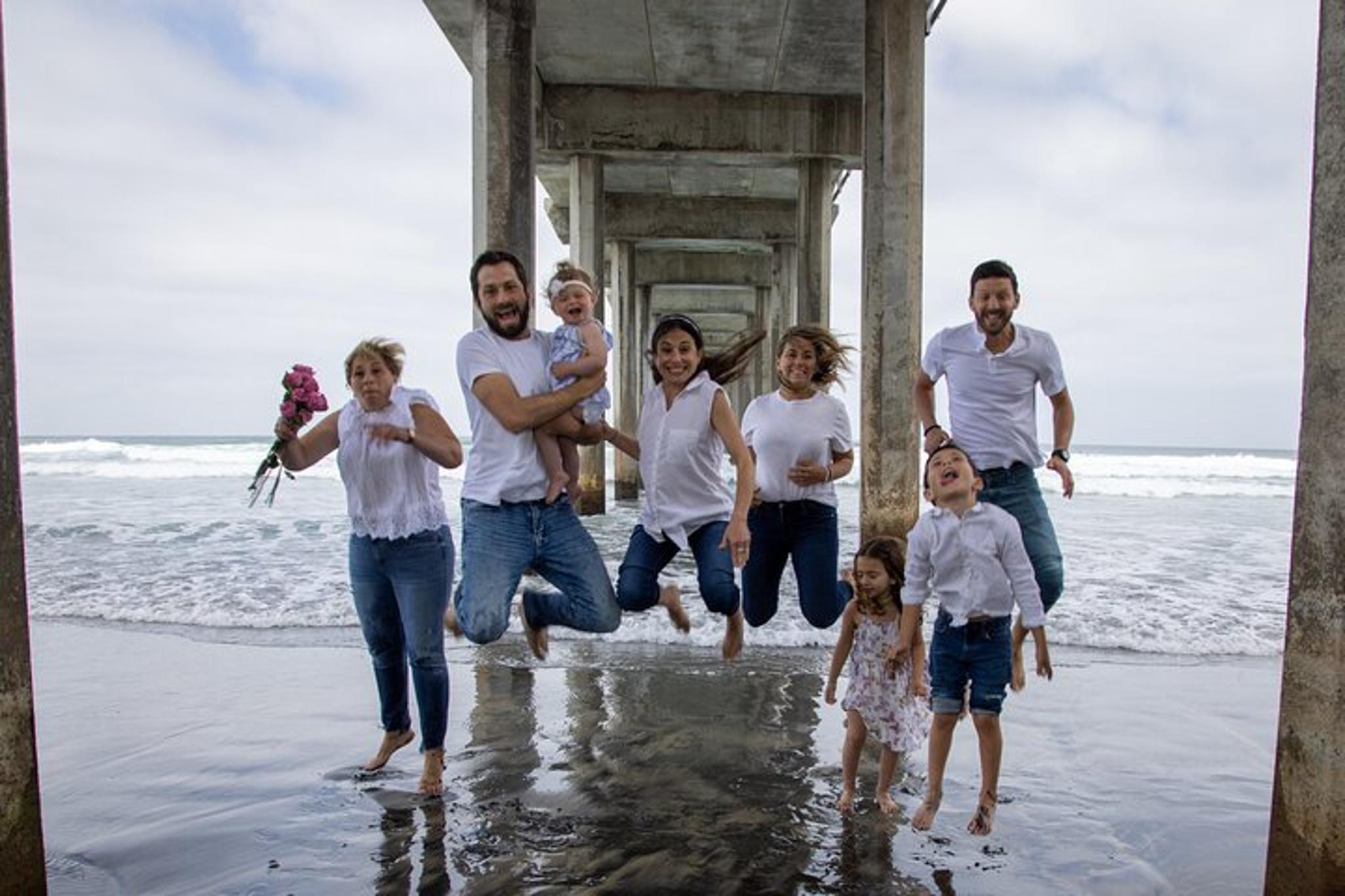 San Diego Family Portrait Session - Image 1
