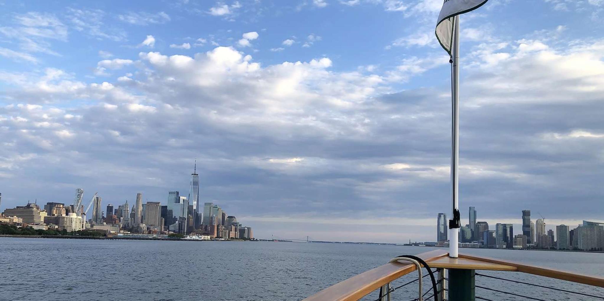 New York City Yacht Tour at Fall Foliage - Image 6