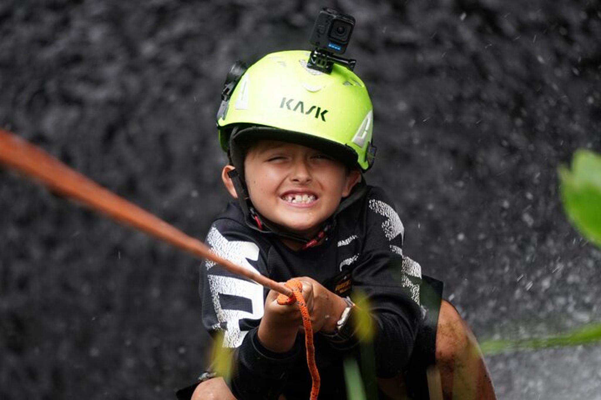 Oahu Waterfall Rappelling Adventure - Image 3