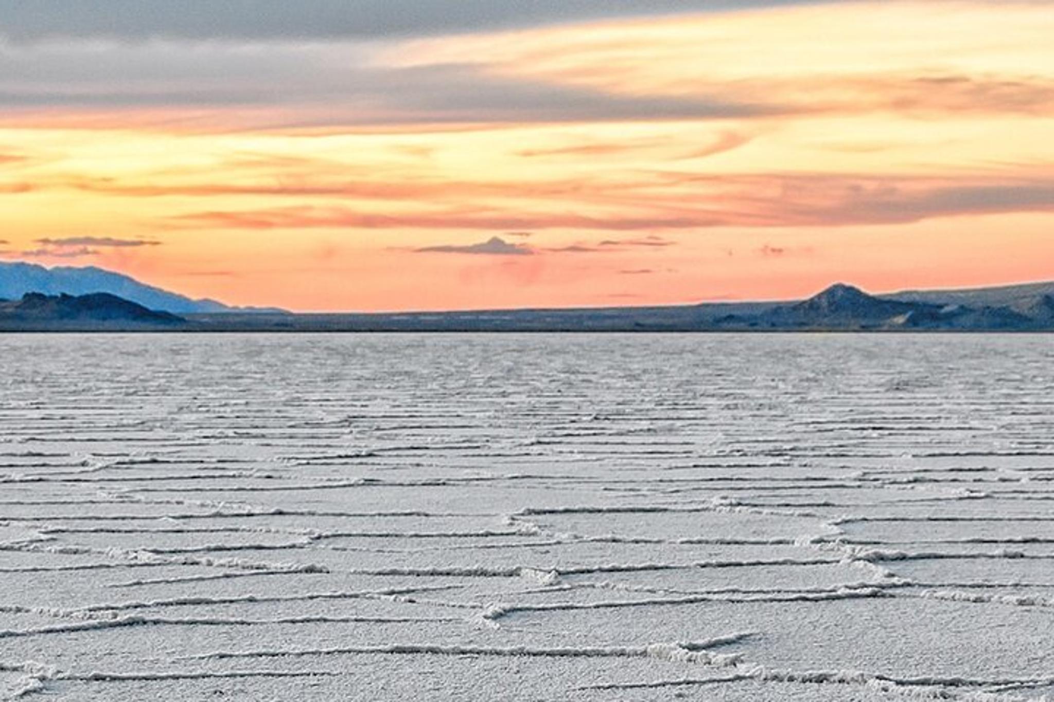Salt Lake City Sky Mirror Bonneville Salt Flats Tour - Image 5