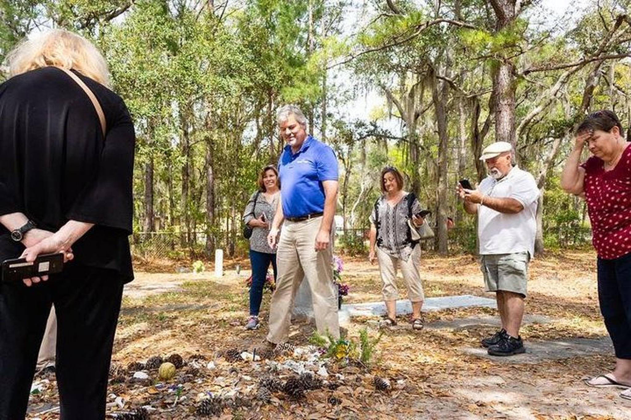 Beaufort Golf Cart Tour of Pat Conroy's Landmarks - Image 3