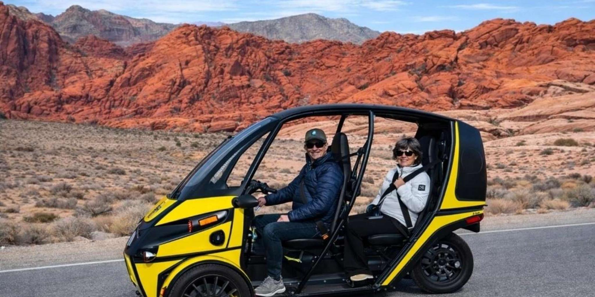 Las Vegas Self-Drive Electric Vehicle Tour and Comedy Show