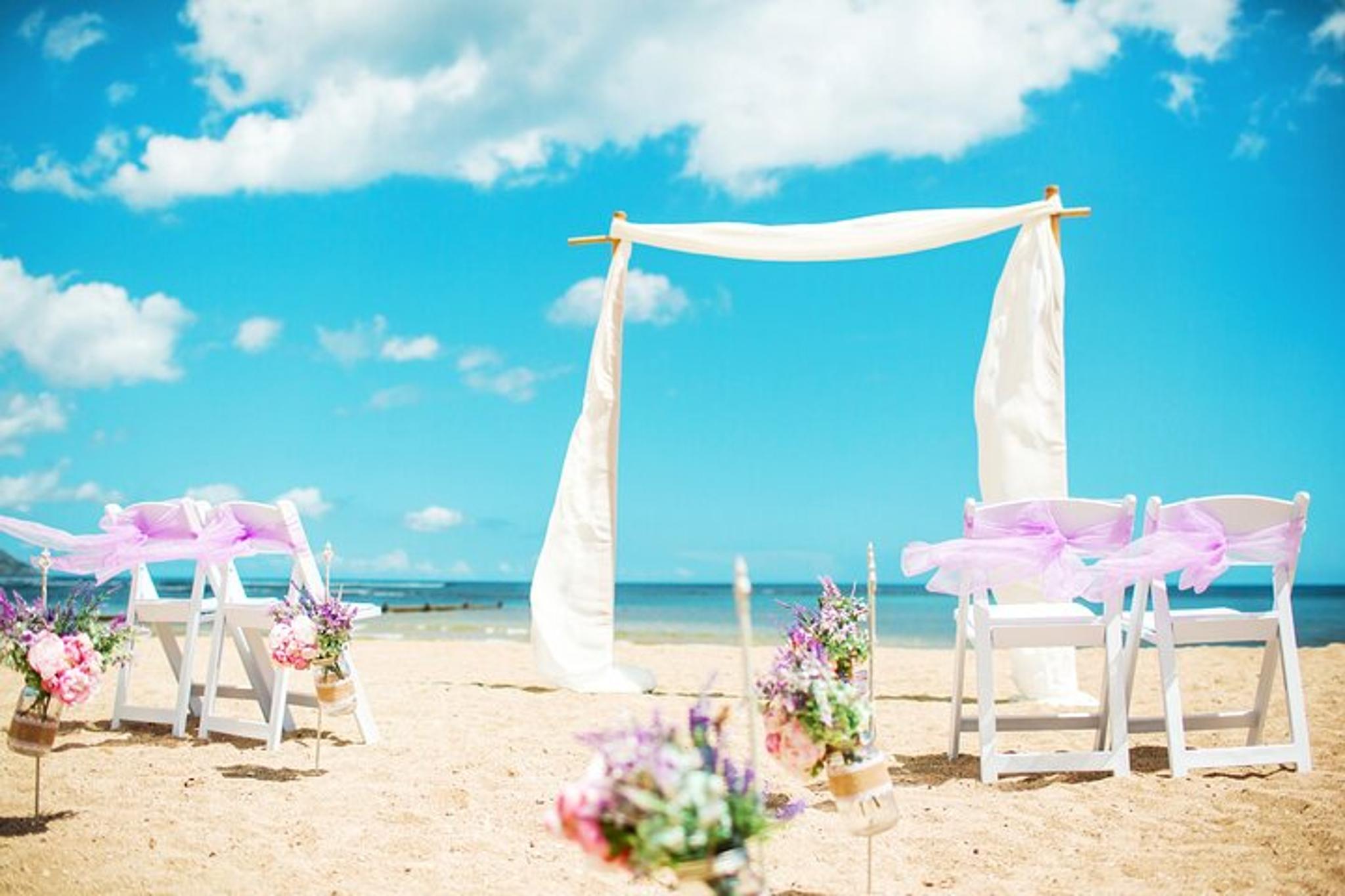 Honolulu Oceanfront Beach Wedding - Image 3