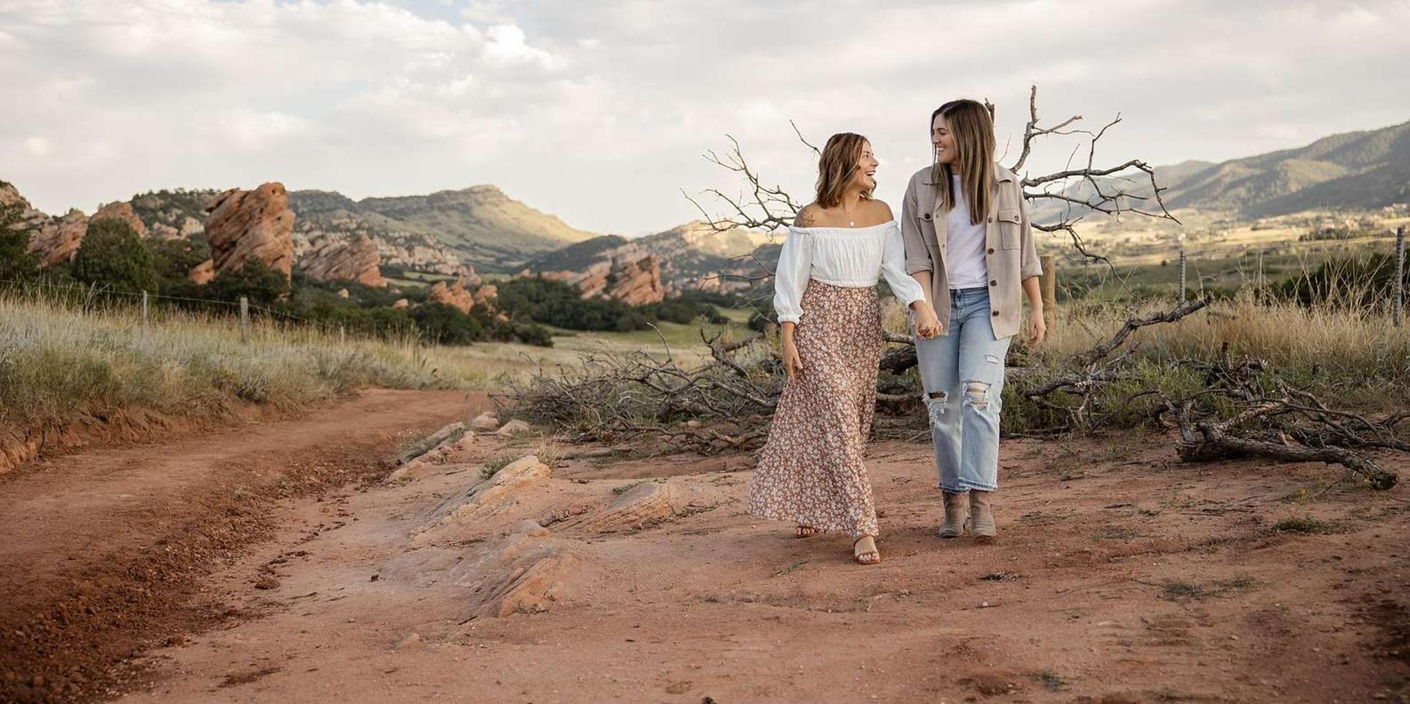 Denver Scenic Photoshoot in the Foothills 1 hr - Image 3