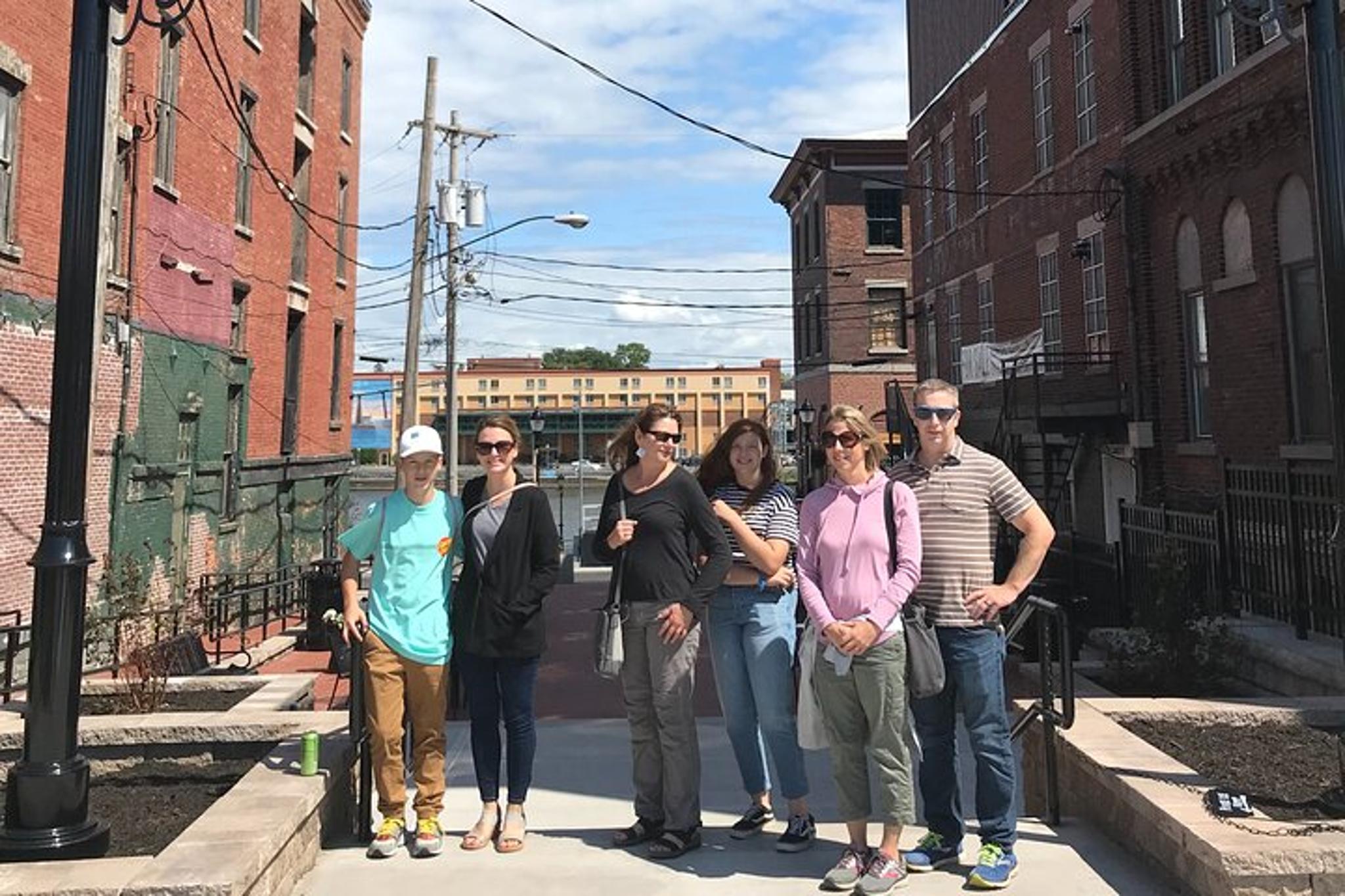 Oswego Food and History Tour - Image 3