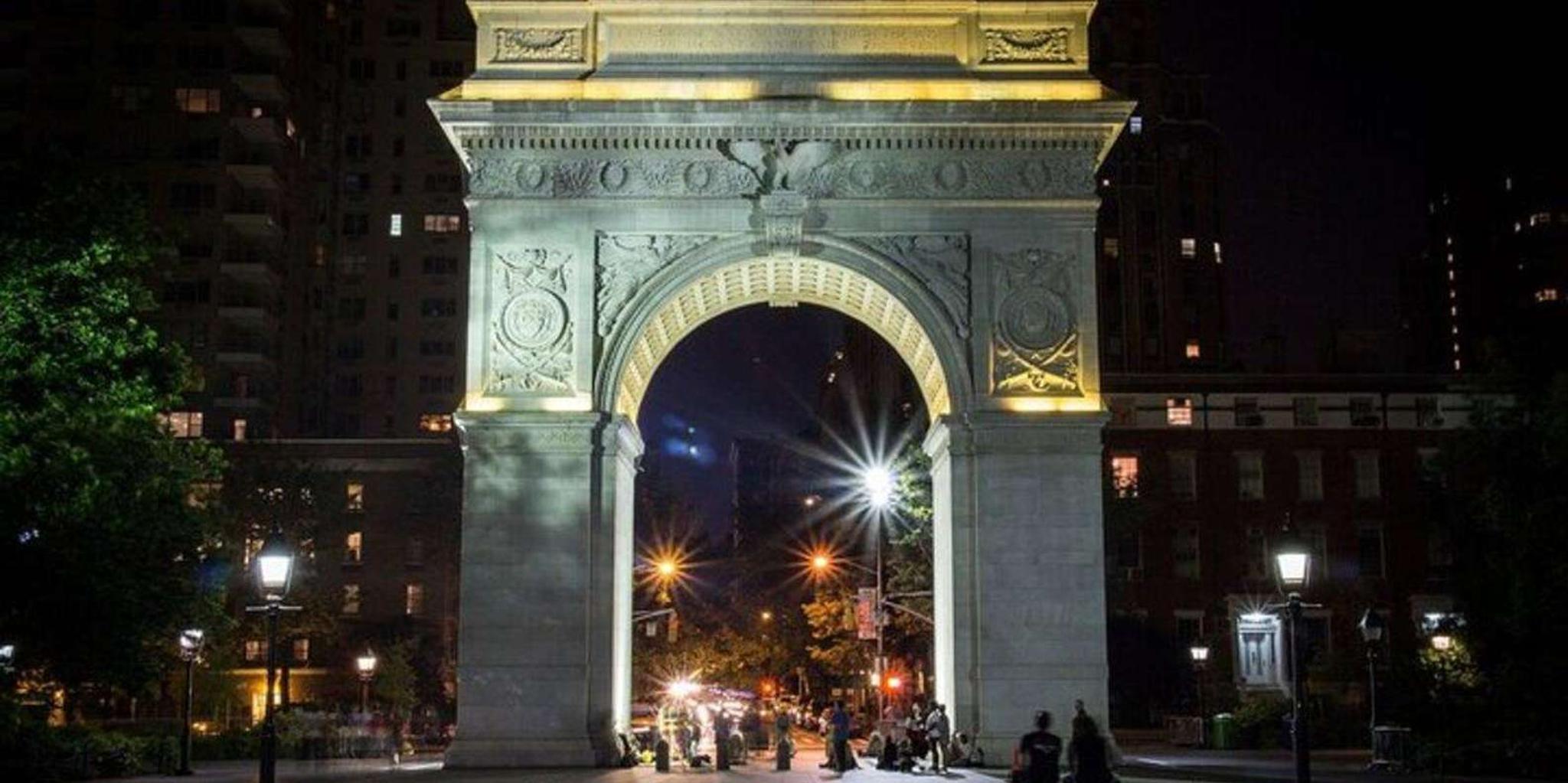 New York City Gangsters and Ghosts Walking Tour 2 hr