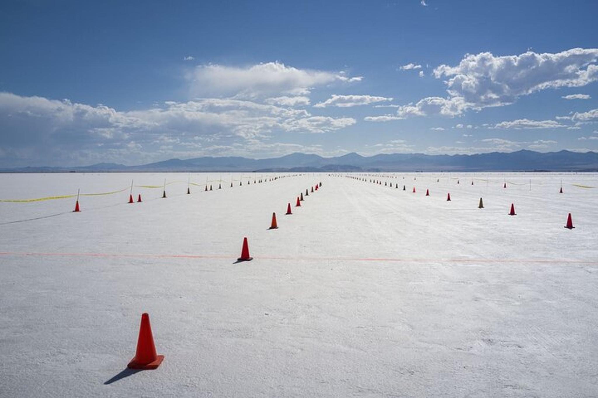 Salt Lake City Sky Mirror Bonneville Salt Flats Tour - Image 3