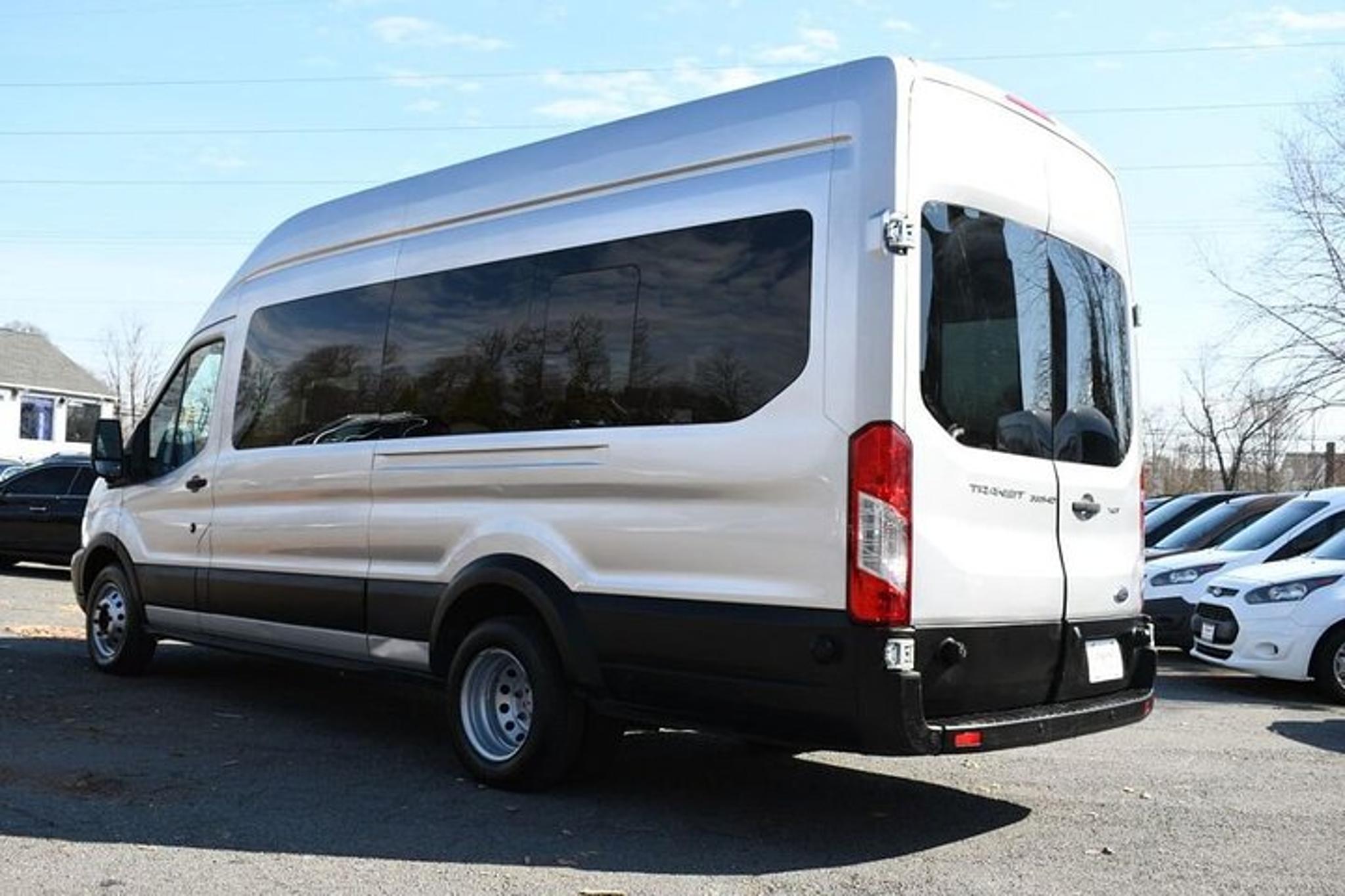 New York City Airport Sprinter Transfer - Image 6