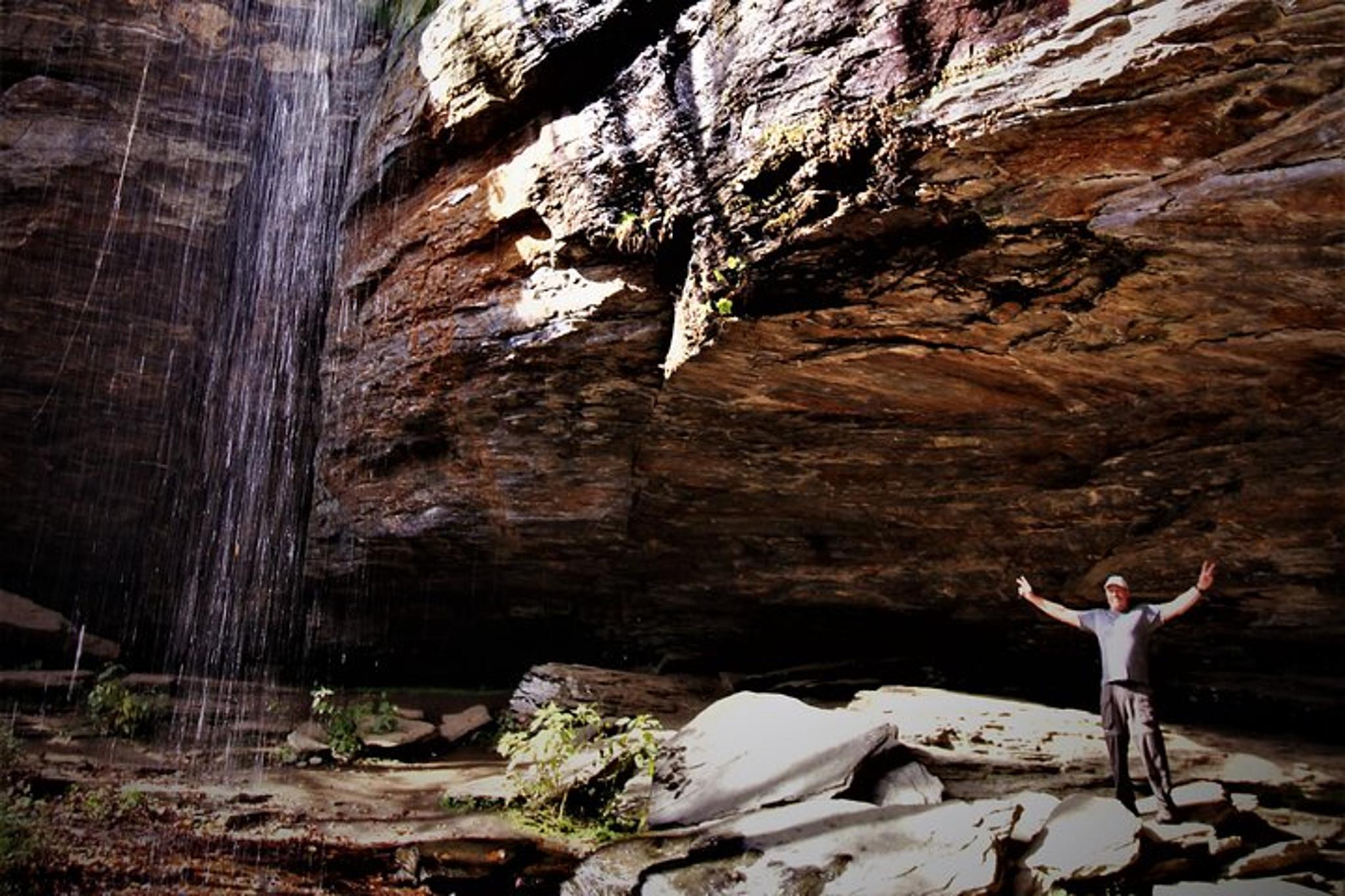 Asheville Waterfalls and Blue Ridge Parkway Hiking Tour - Image 4