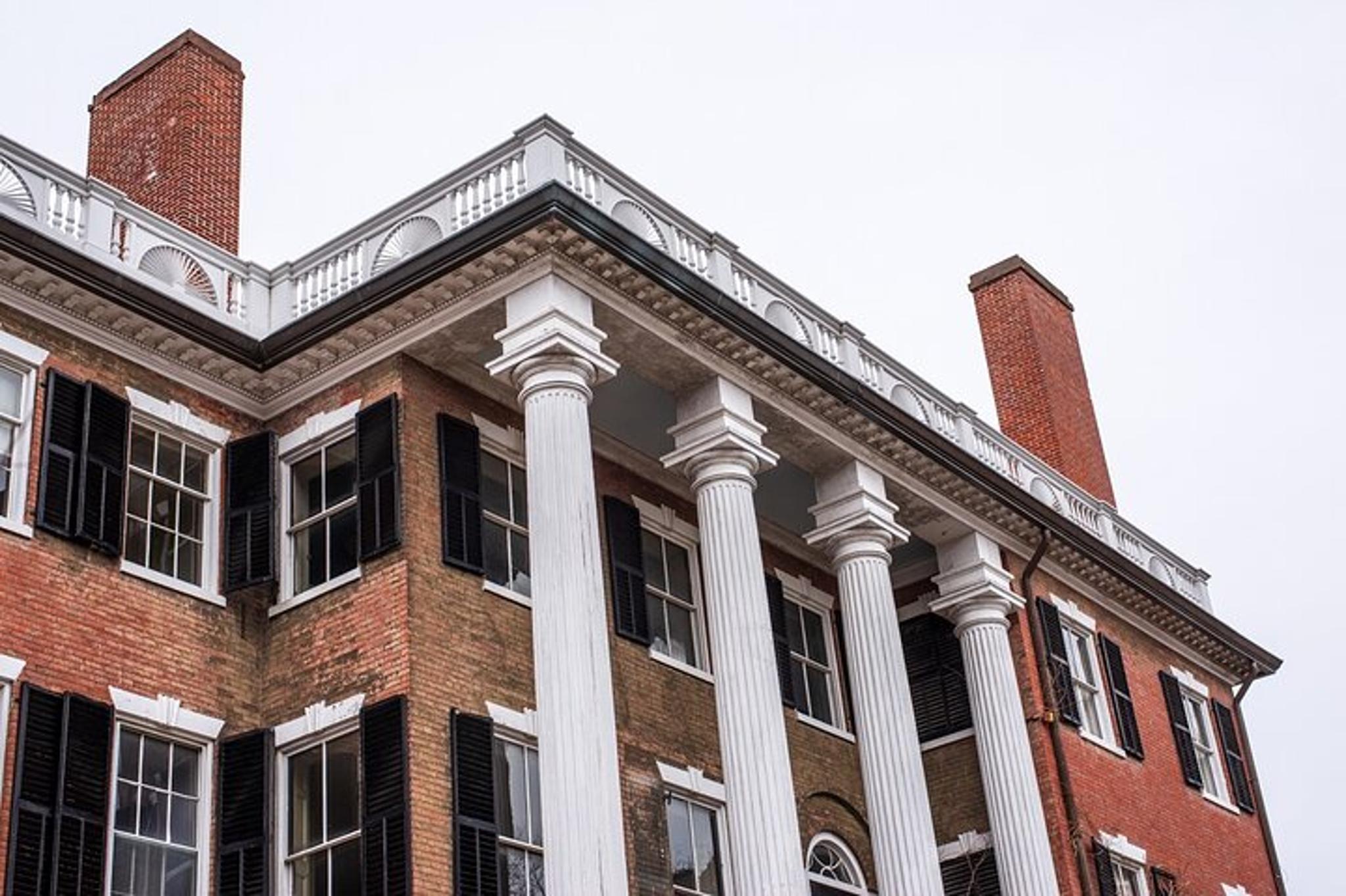 Salem Photography and Murder Walking Tour - Image 3