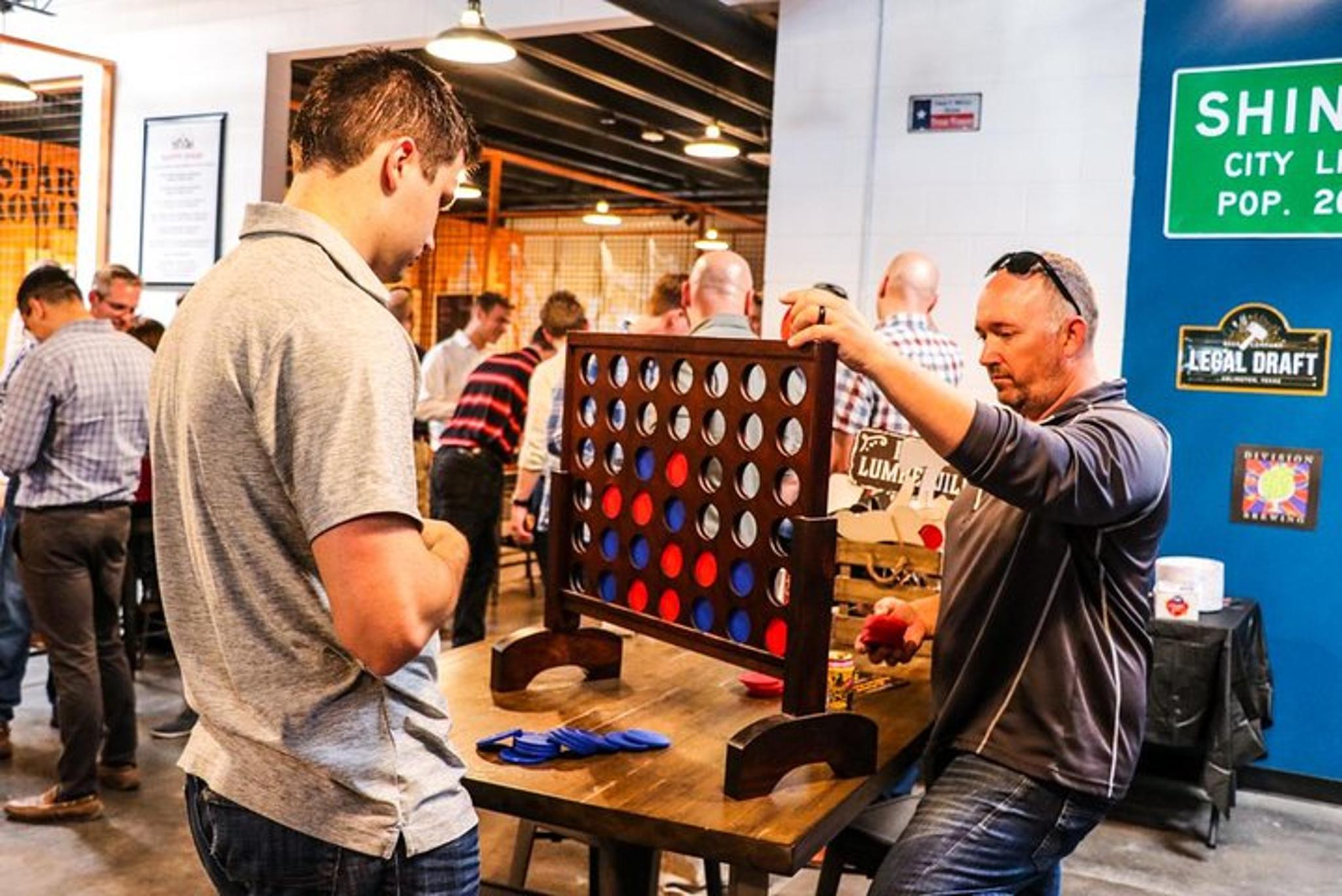 Arlington Axe Throwing Experience 2 hr - Image 5