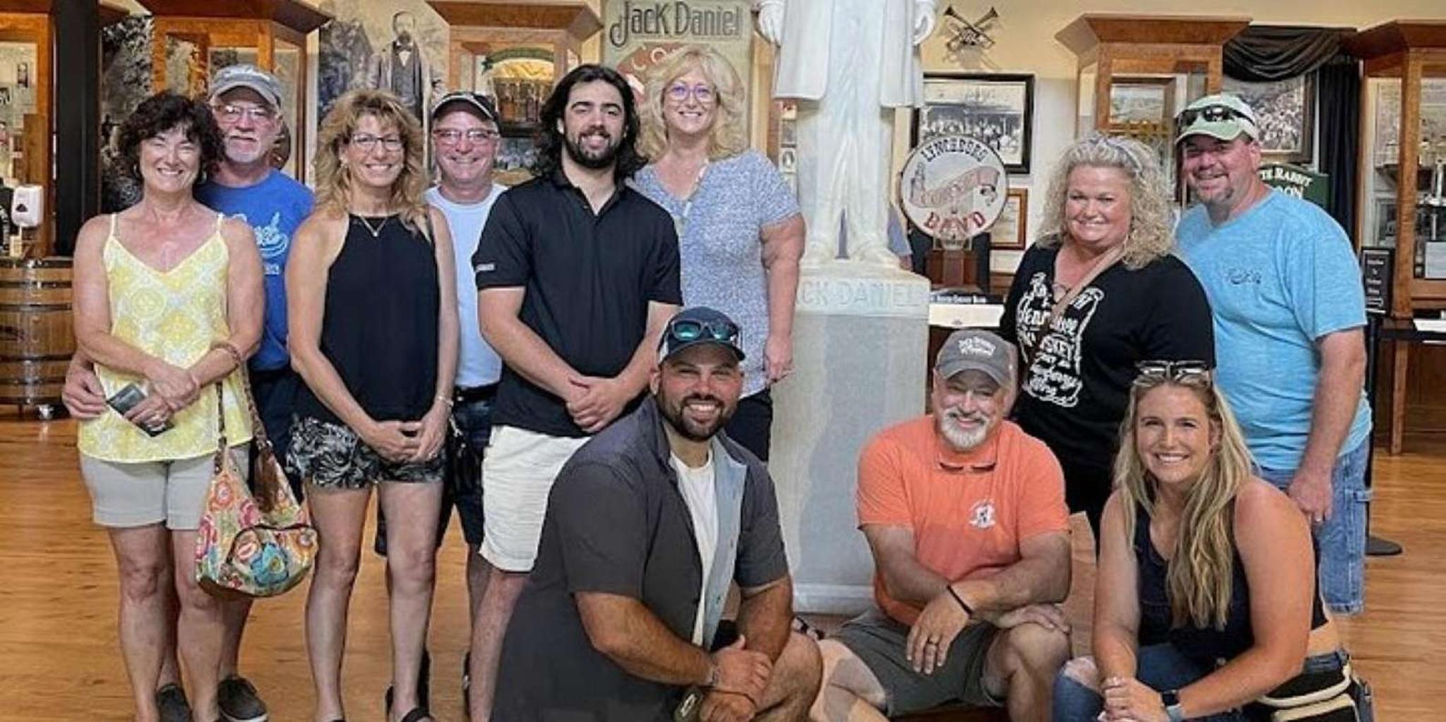 Nashville Jack Daniel's Distillery Tour with BBQ and Music - Image 6