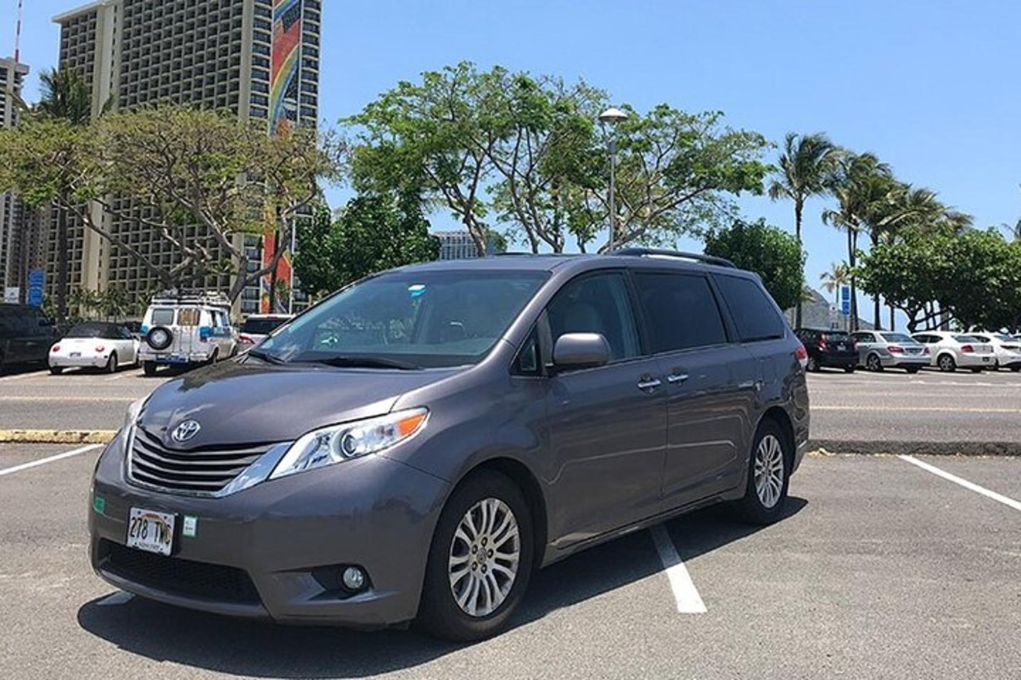 Honolulu Airport & Waikiki Hotels Private Transfer - Image 2