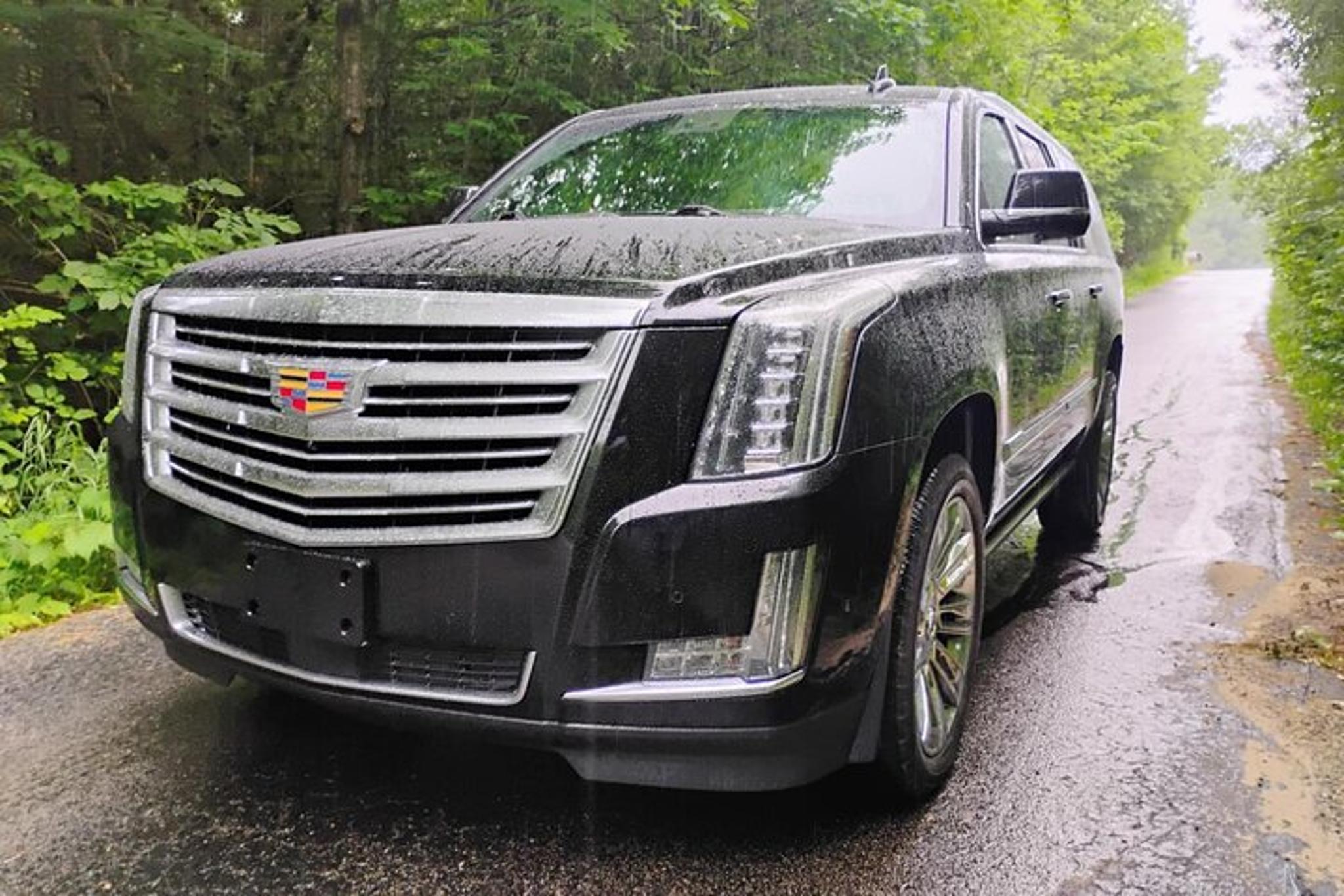 Traverse City Wine Tour in Luxury SUV - Image 2