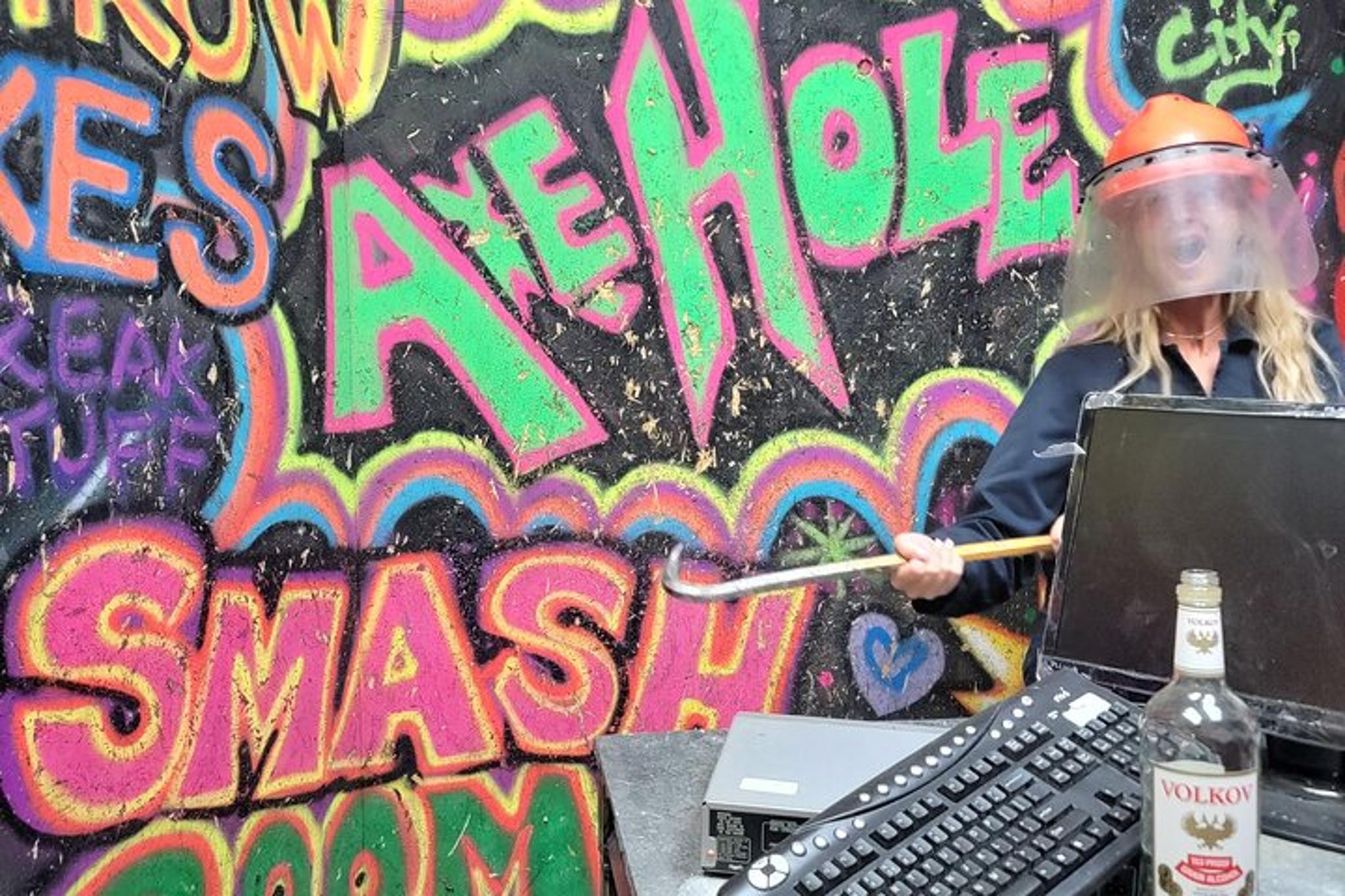 Las Vegas Smash Room Experience 15 min - Image 6