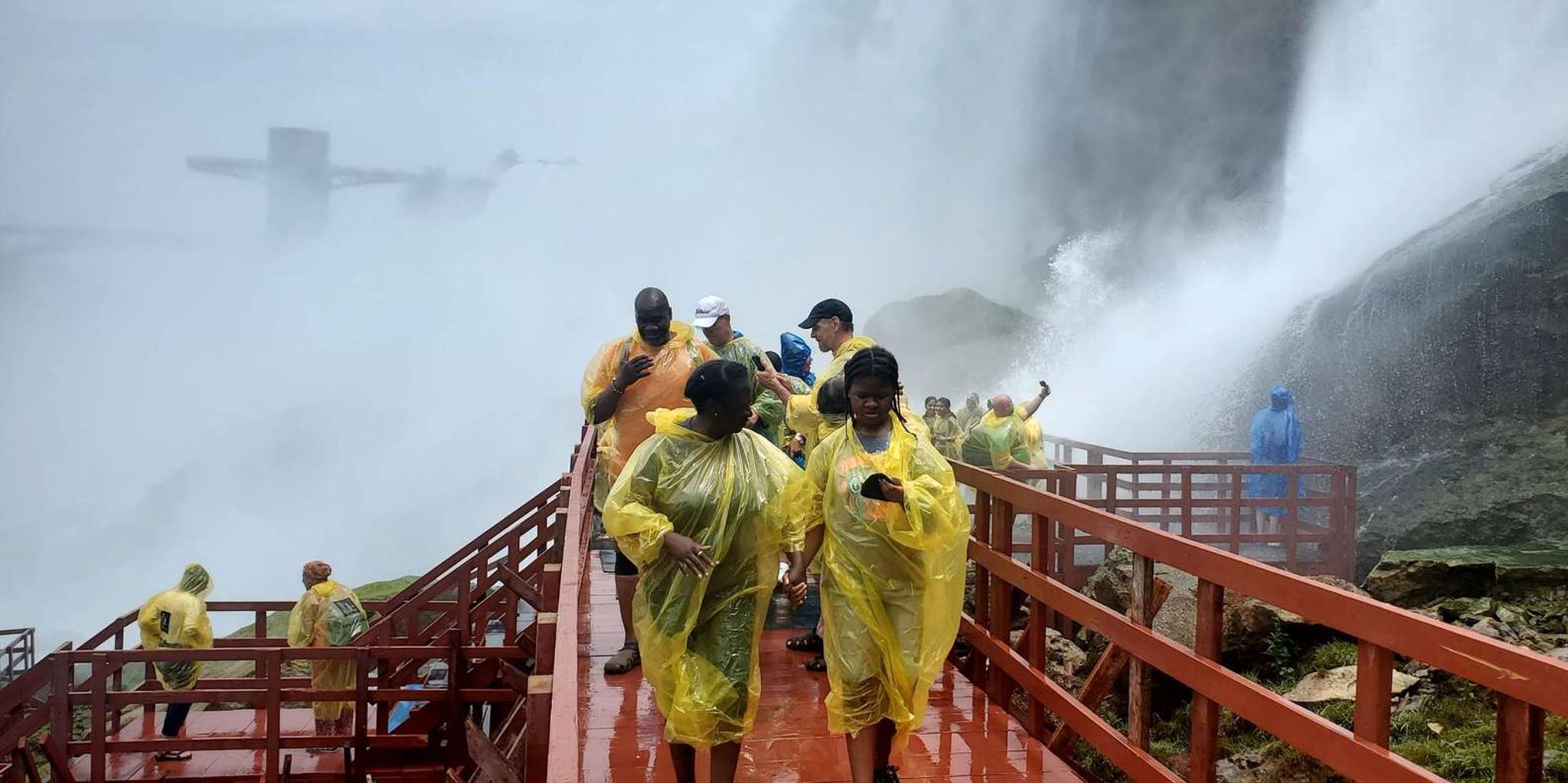 Niagara Falls Small Group Tour with Maid of the Mist - Image 1