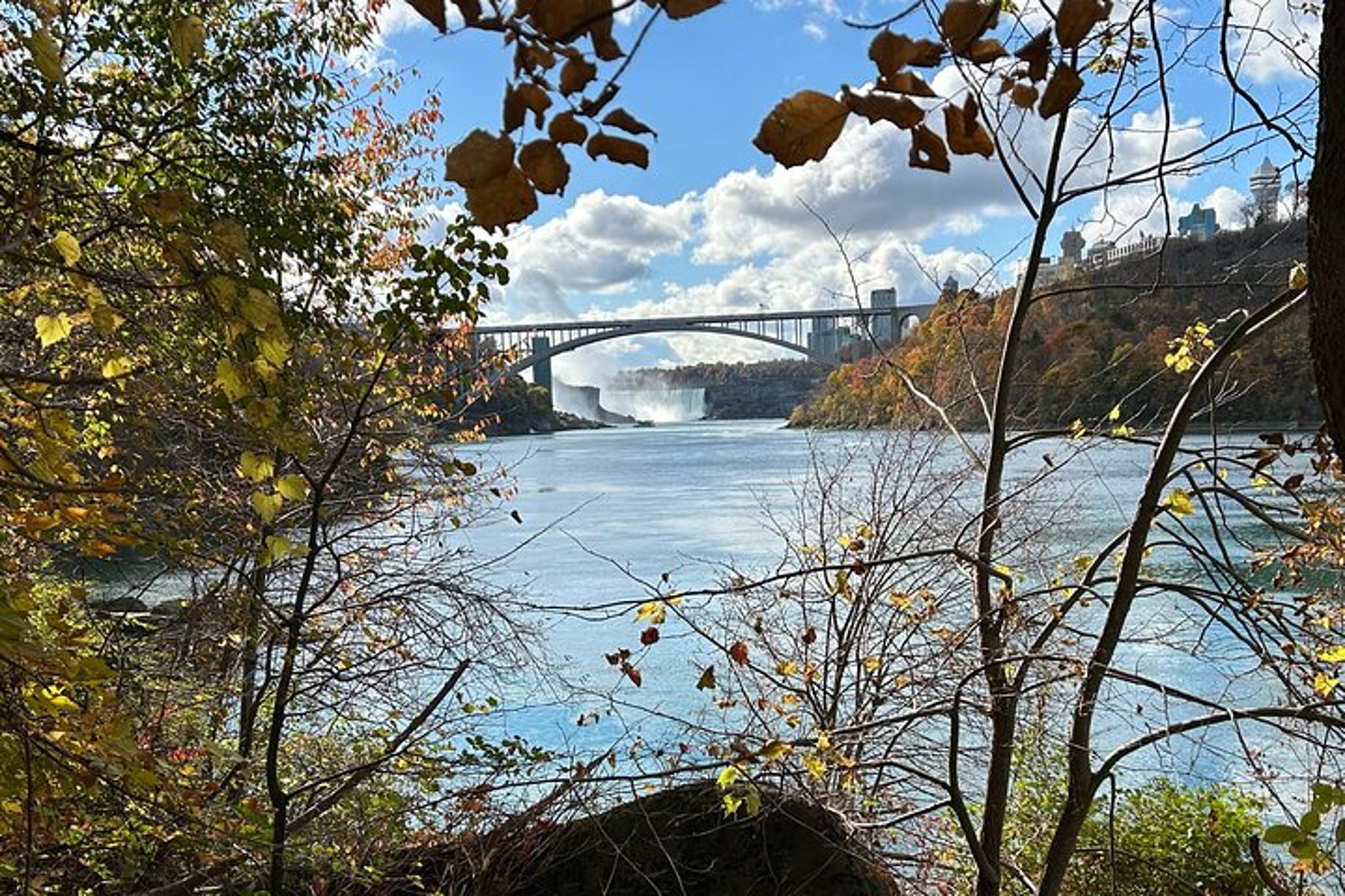 Niagara River Gorge Hiking Tour - Image 3