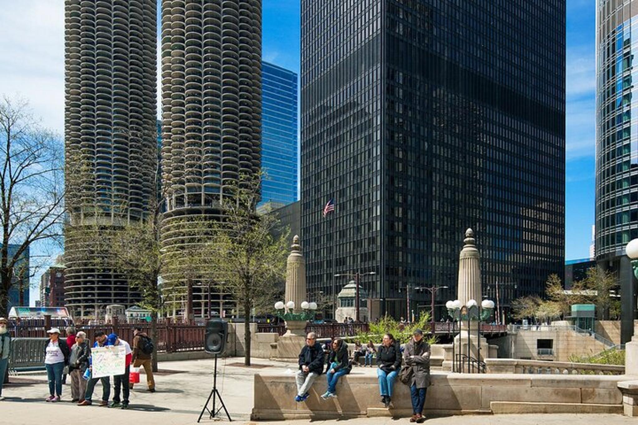 Chicago Walking Tour: Connecting Past and Present - Image 5