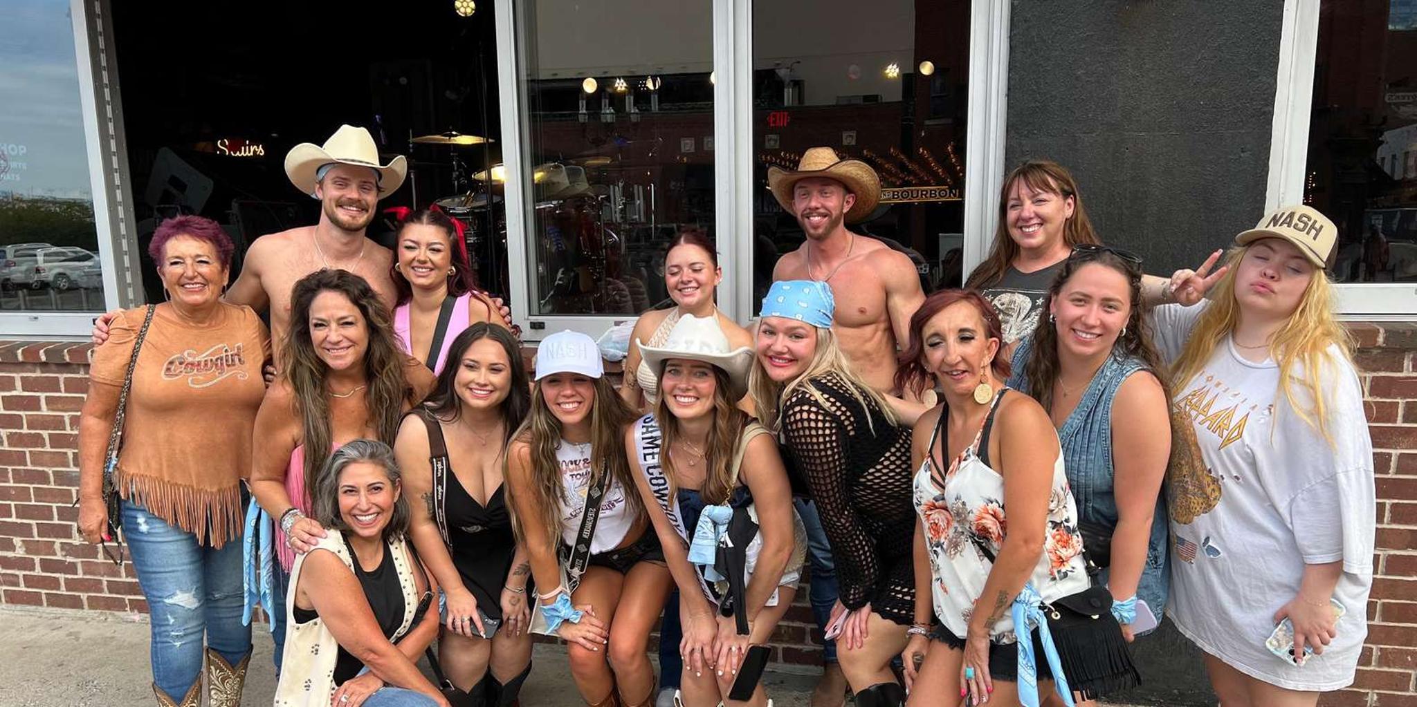 Nashville Broadway Bar Crawl