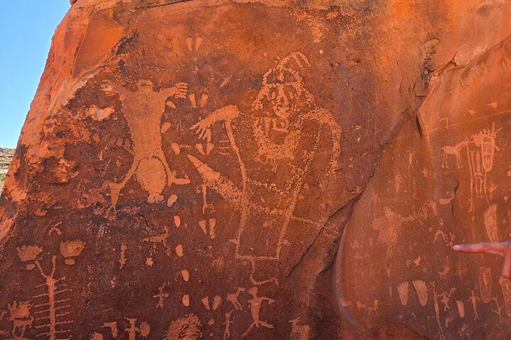 Moab Petroglyph Scenic Tour - Image 1