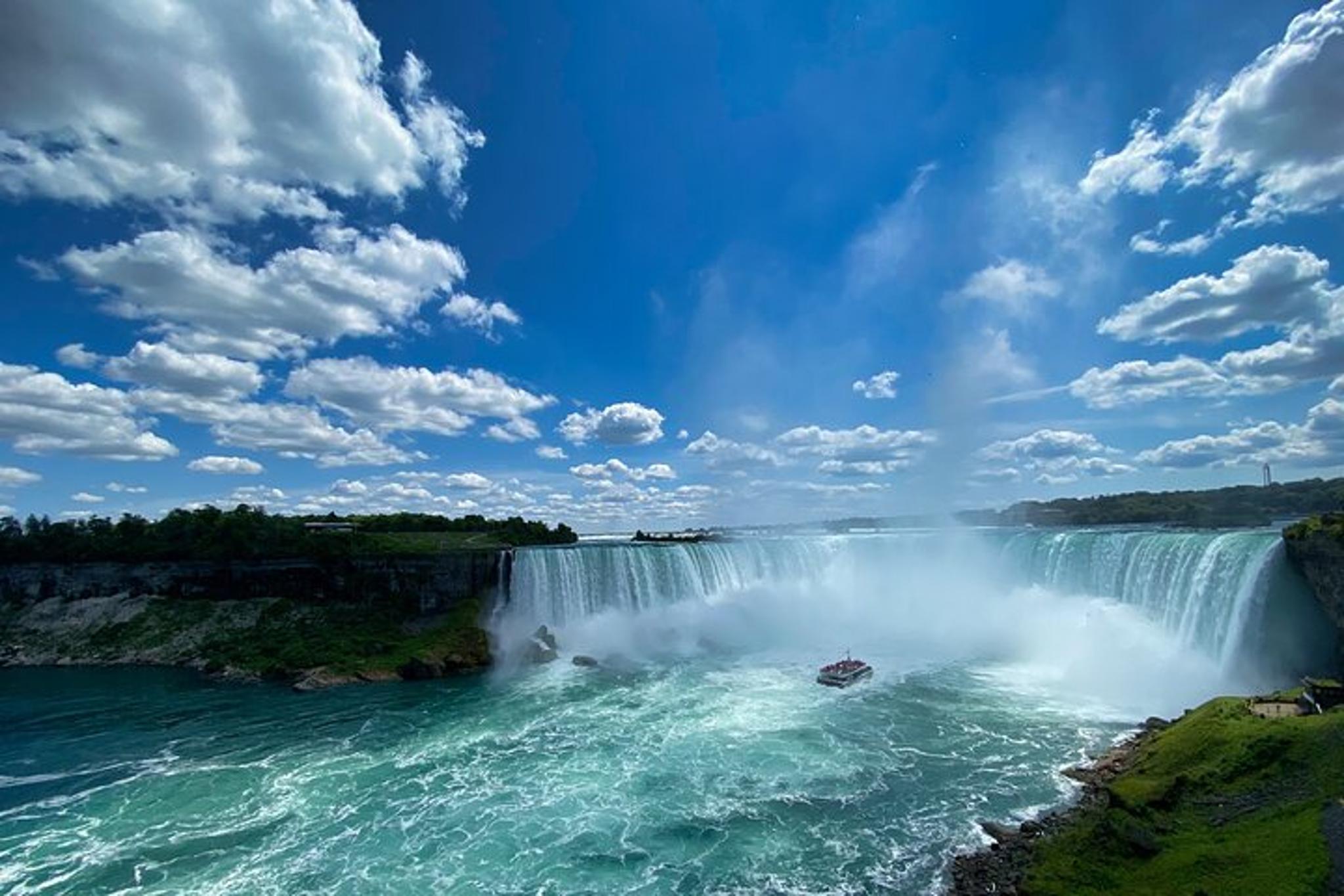 Niagara Falls City Highlights and Hotel Package 2 Days - Image 2