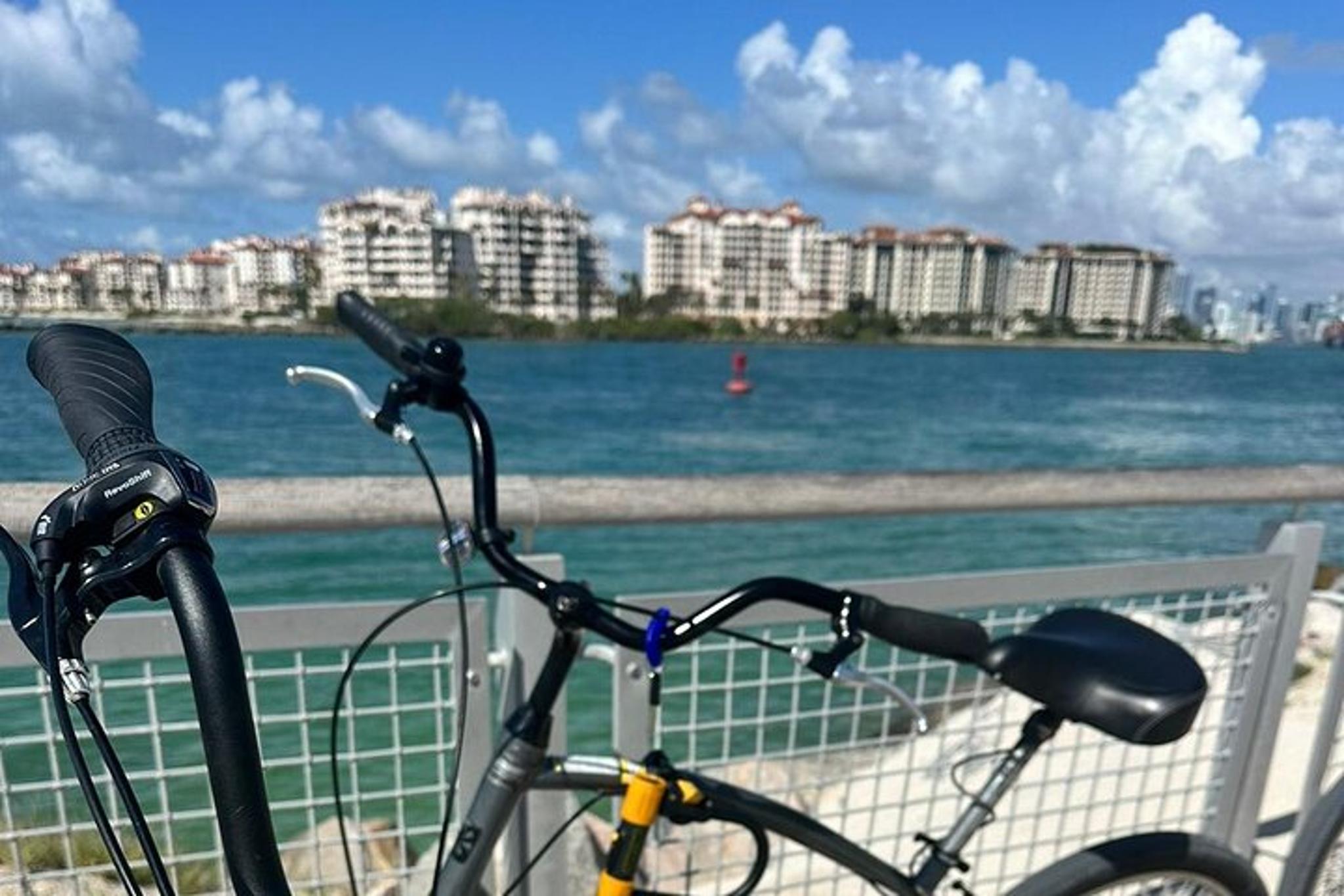 Miami Beach Art Deco Bike Tour - Image 5
