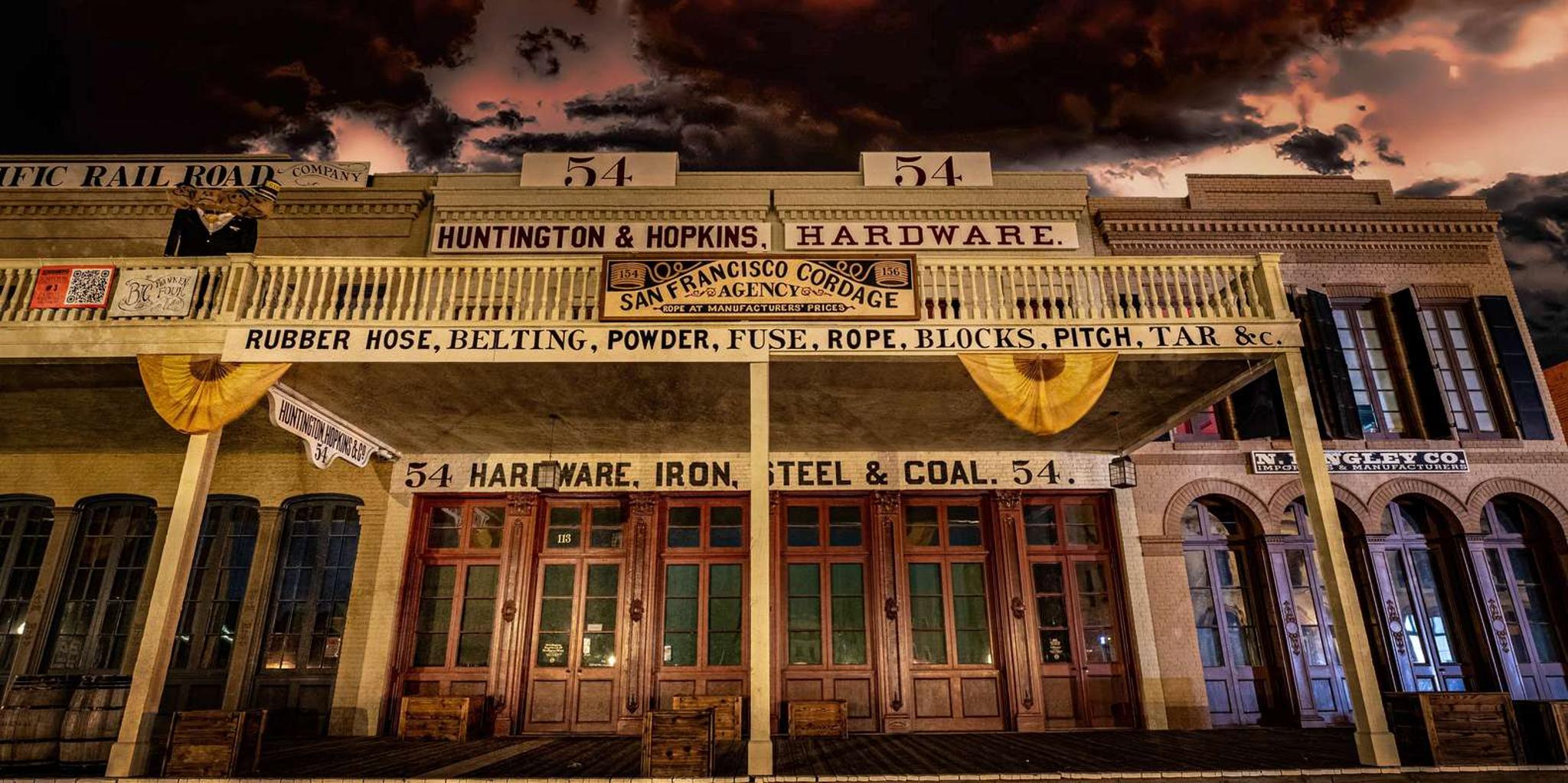 Sacramento Ghosts and Booze Haunted Pub Crawl 2 hr - Image 6