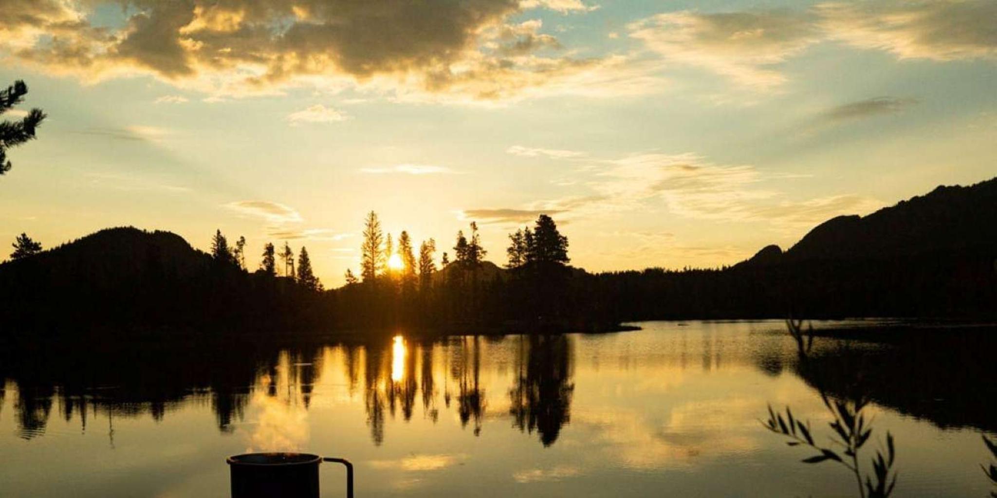 Rocky Mountain National Park Sunrise Guided Hike - Image 4