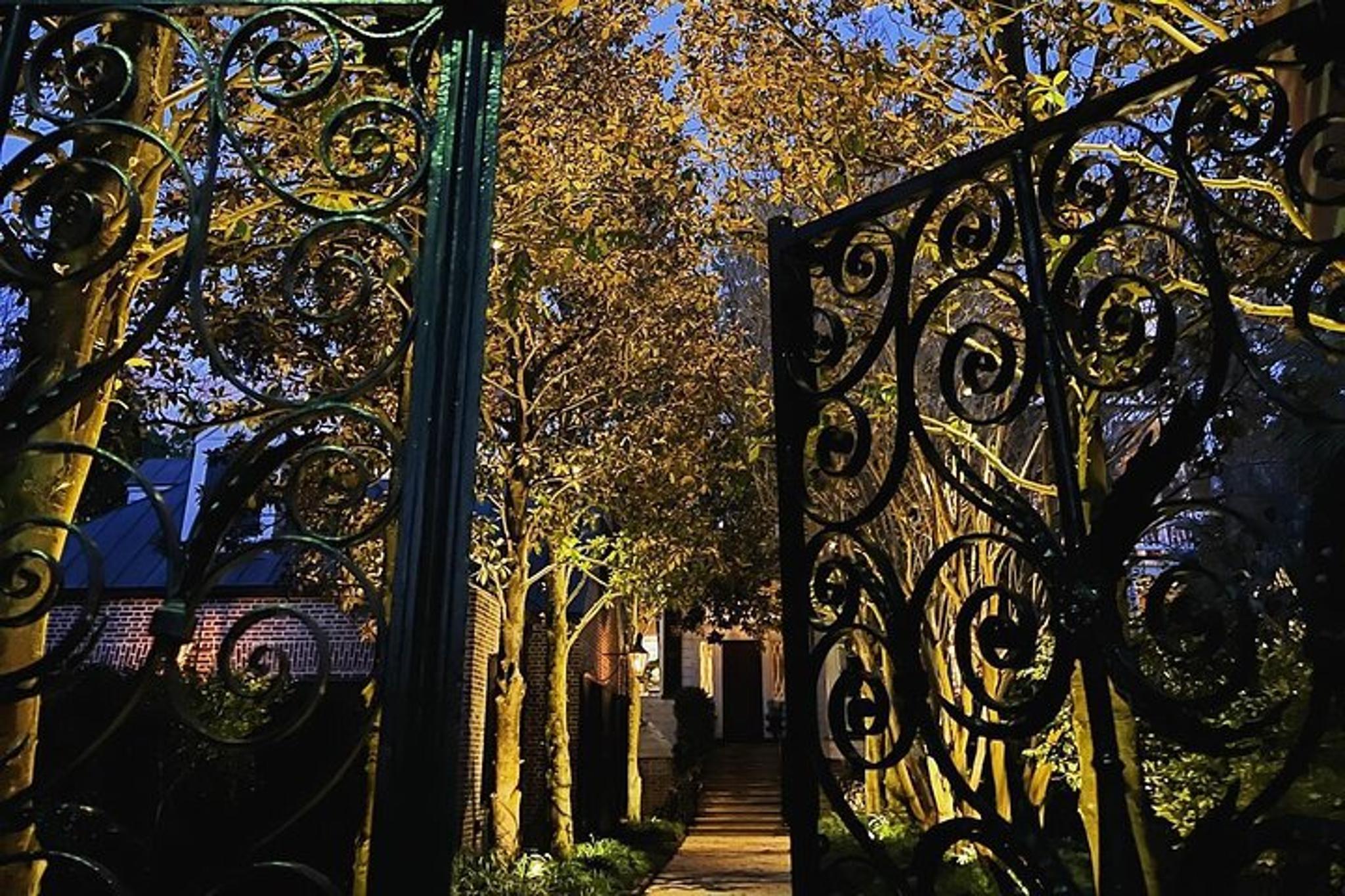 Charleston Dark Side Walking Tour 90 min - Image 6