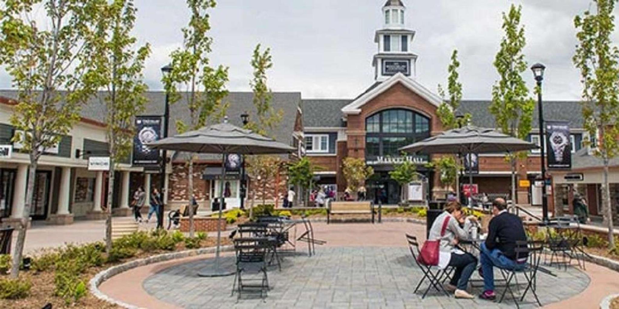 New York Chuang Yen Monastery & Woodbury Outlets Day Tour - Image 6