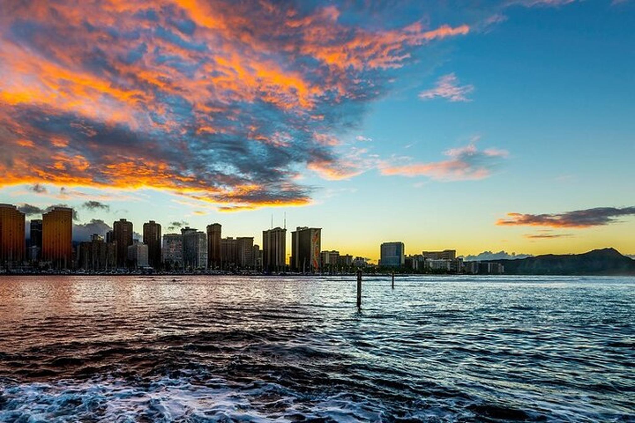 Honolulu Breakfast Cruise - Image 3