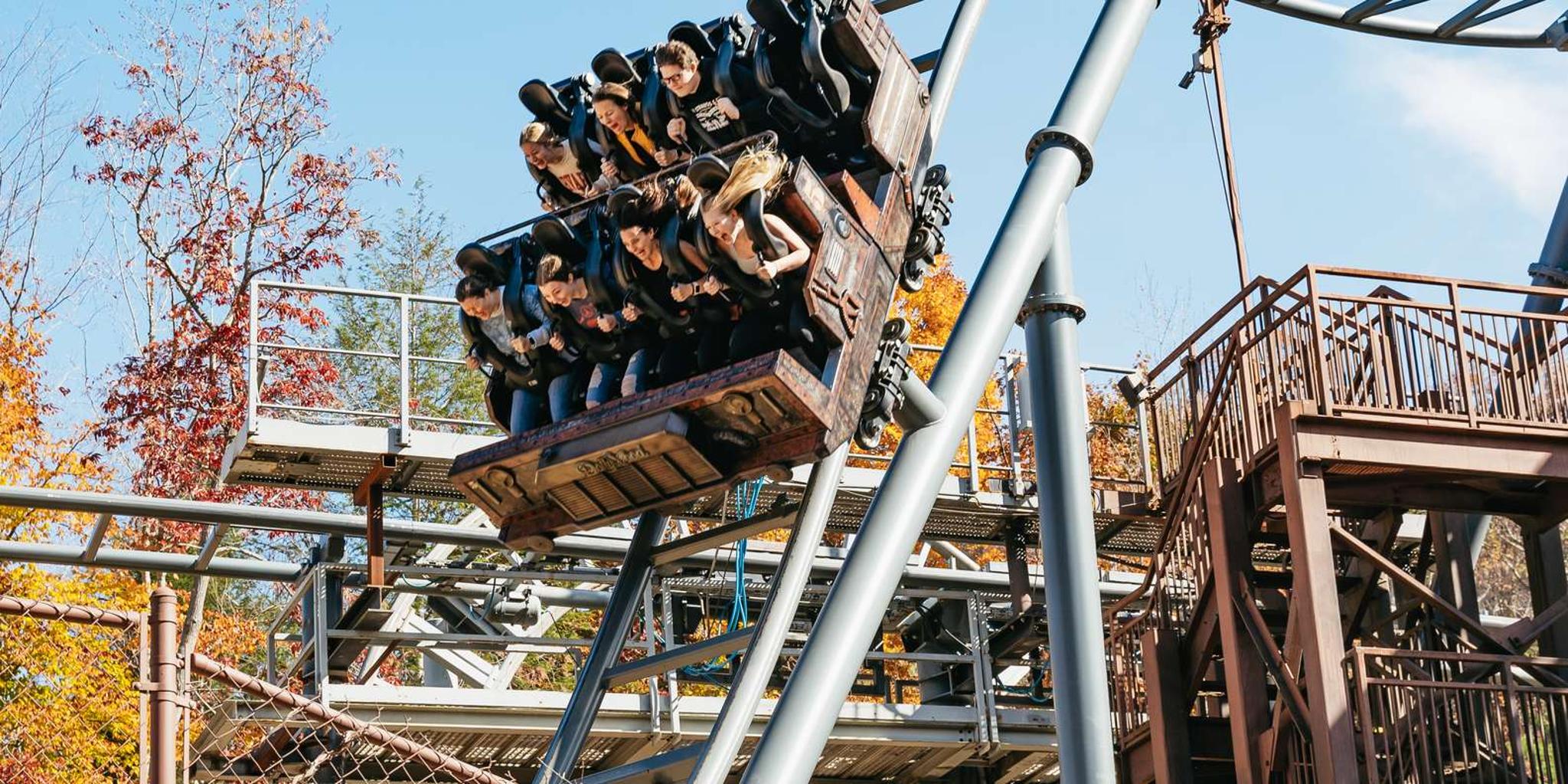 Pigeon Forge Dollywood & Splash Country Combo Ticket - Image 6